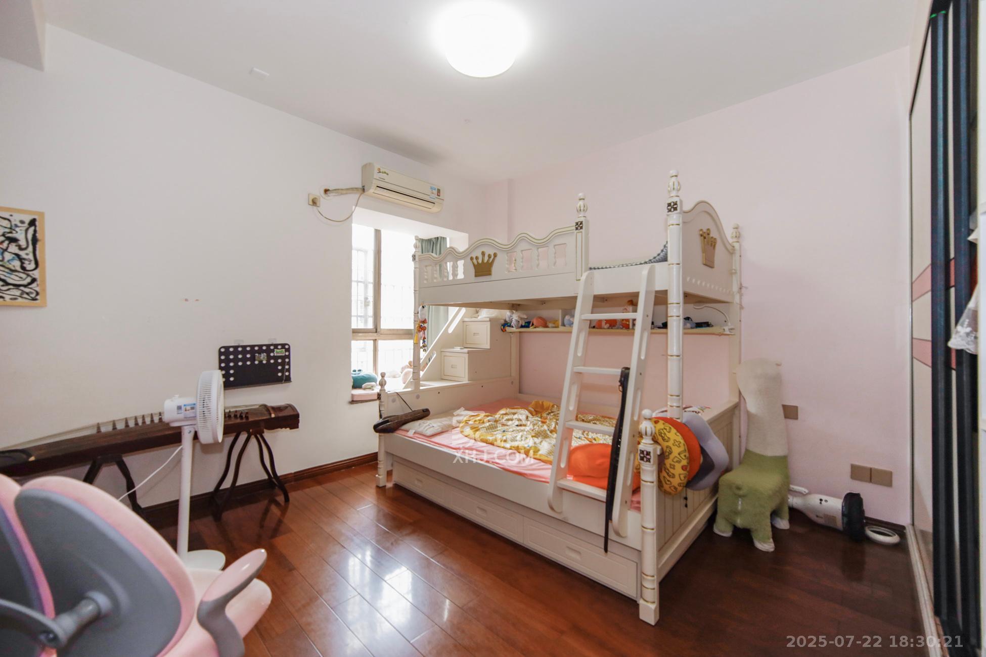 德馨园  3室2厅1卫    100.0万 德馨园  3室2厅1卫    100.0万卧室