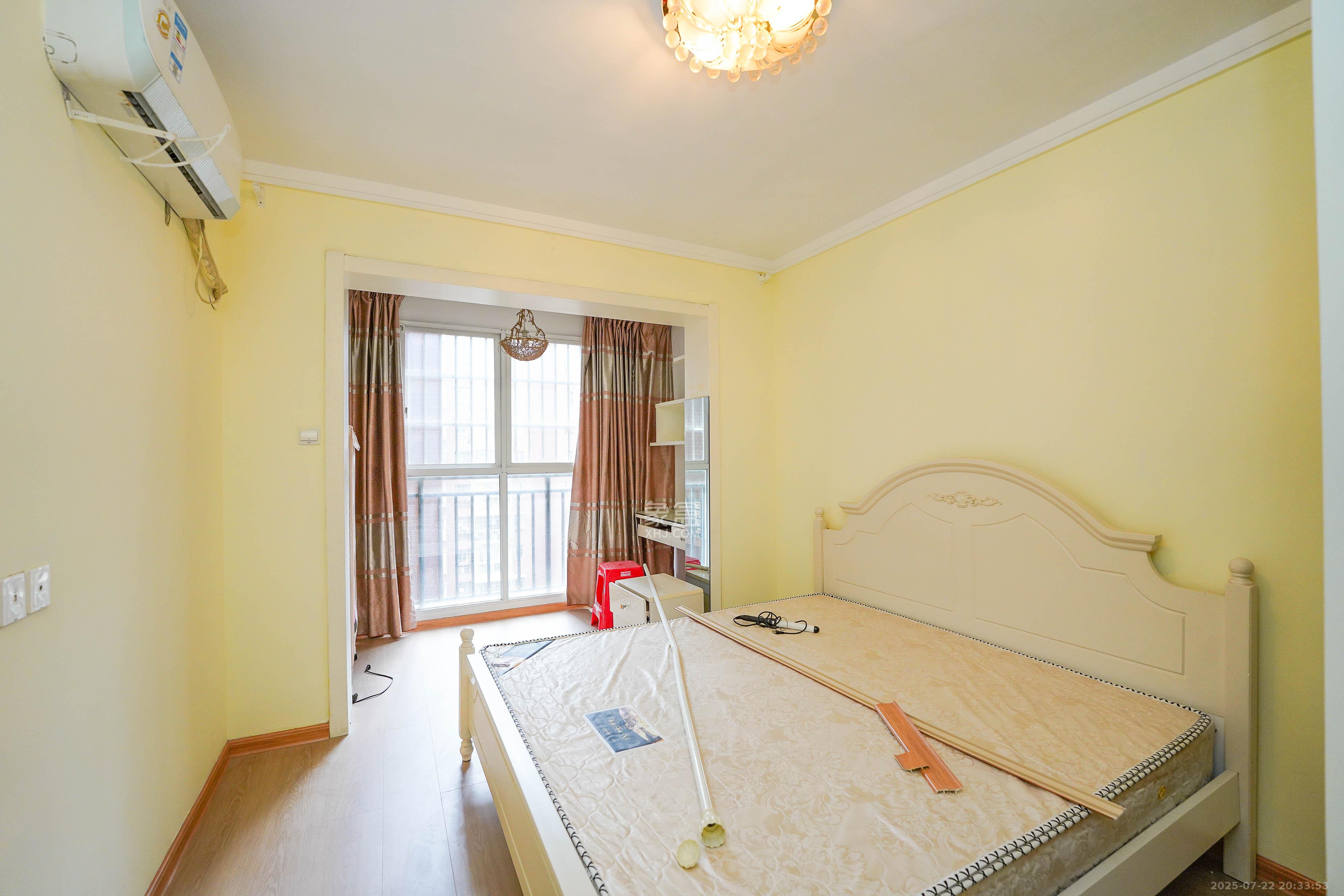 三城花苑（一，二，三期）  2室2厅1卫    34.0万卧室