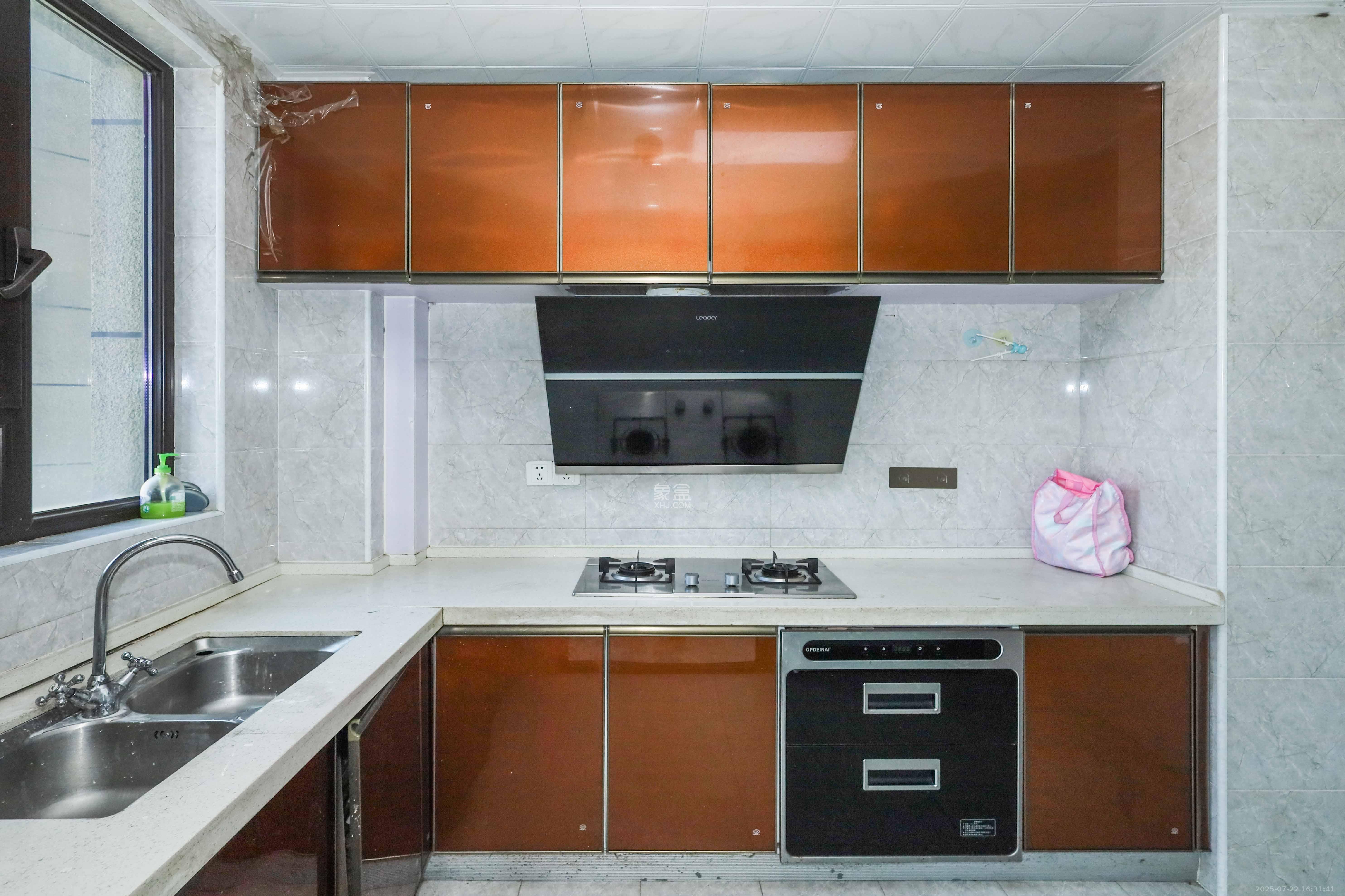 晟通牡丹舸 3室2厅2卫 210.0万 晟通牡丹舸 3室2厅2卫 210.0万厨房