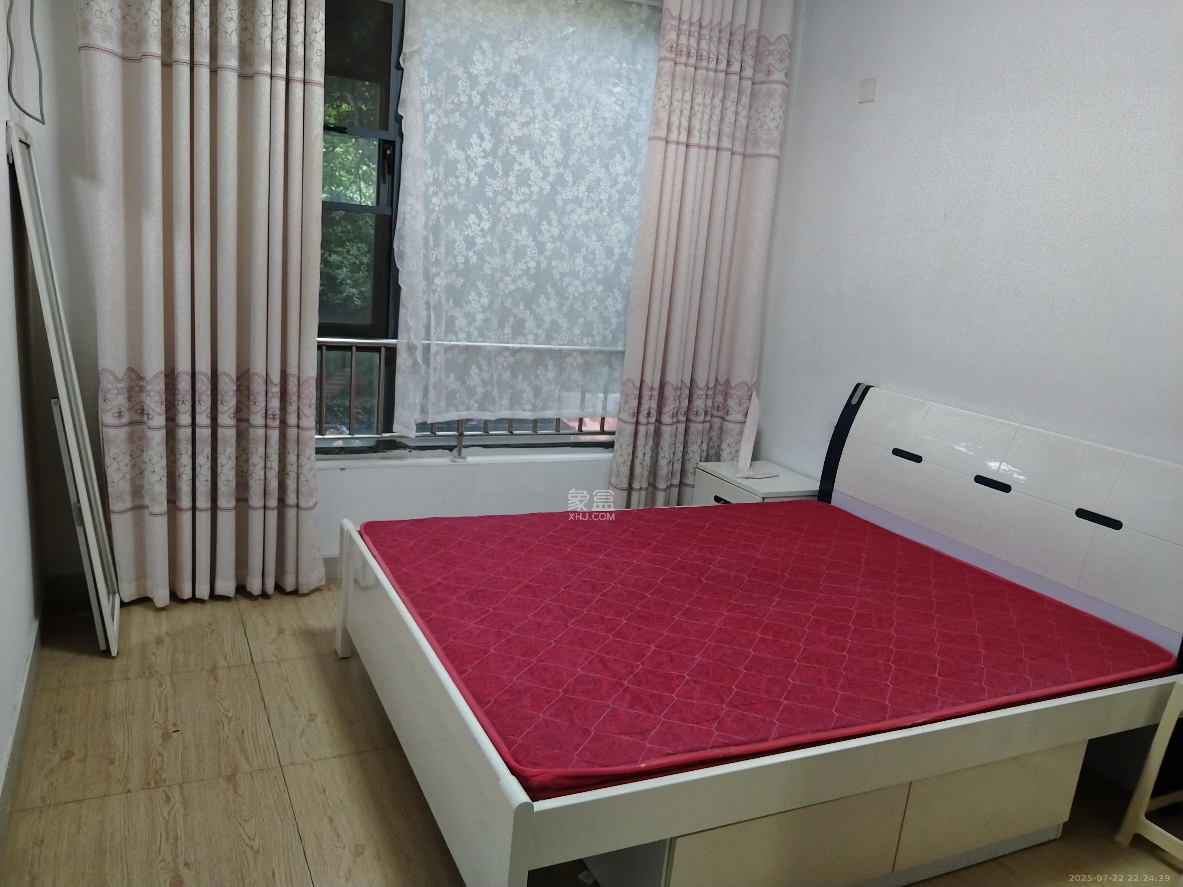 鑫远熙山 4室2厅2卫 2900.0元/月 鑫远熙山 4室2厅2卫 2900.0元/月室内图