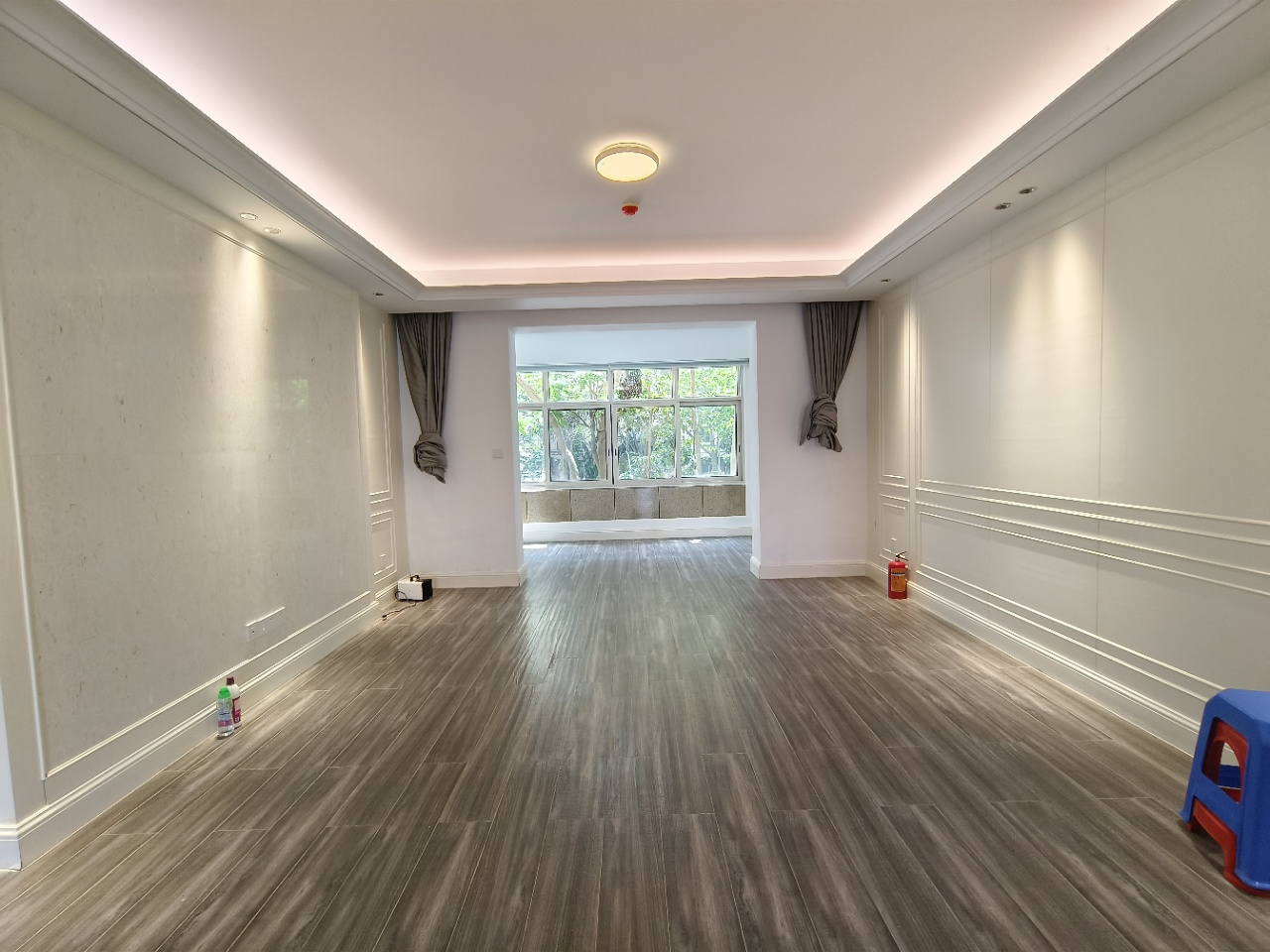 海航豪庭北苑 5室2厅3卫 5500.0元/月 海航豪庭北苑 5室2厅3卫 5500.0元/月室内图