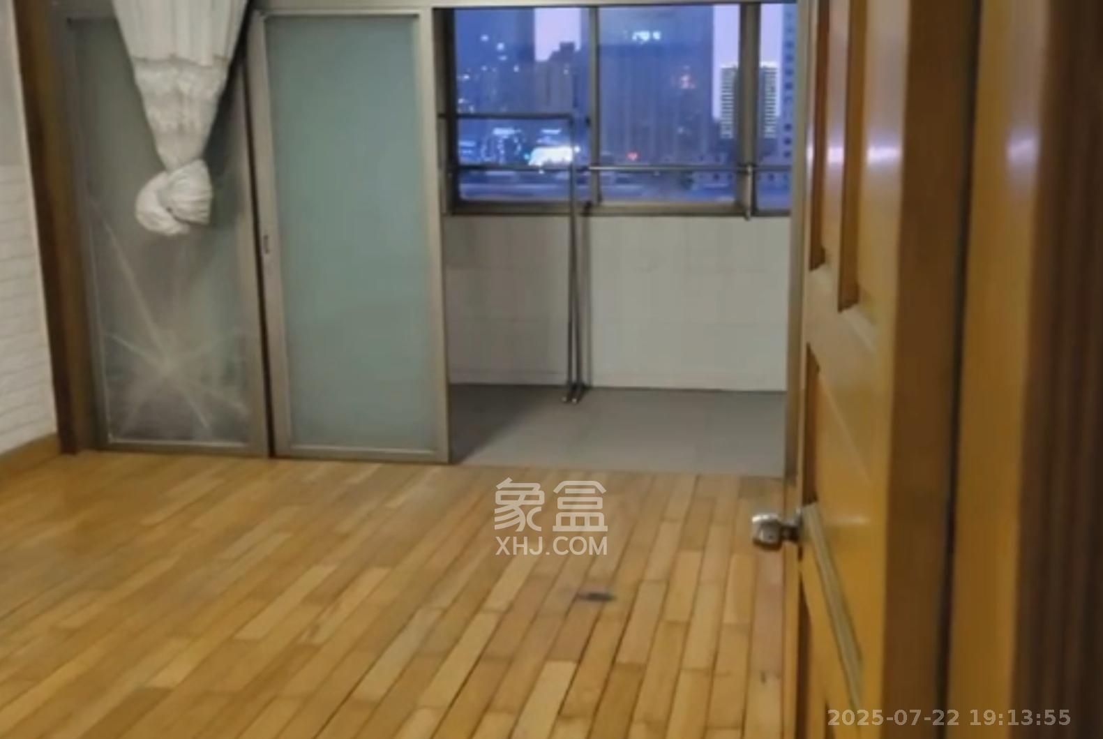 铁银大厦  2室1厅1卫    2100.0元/月室内图