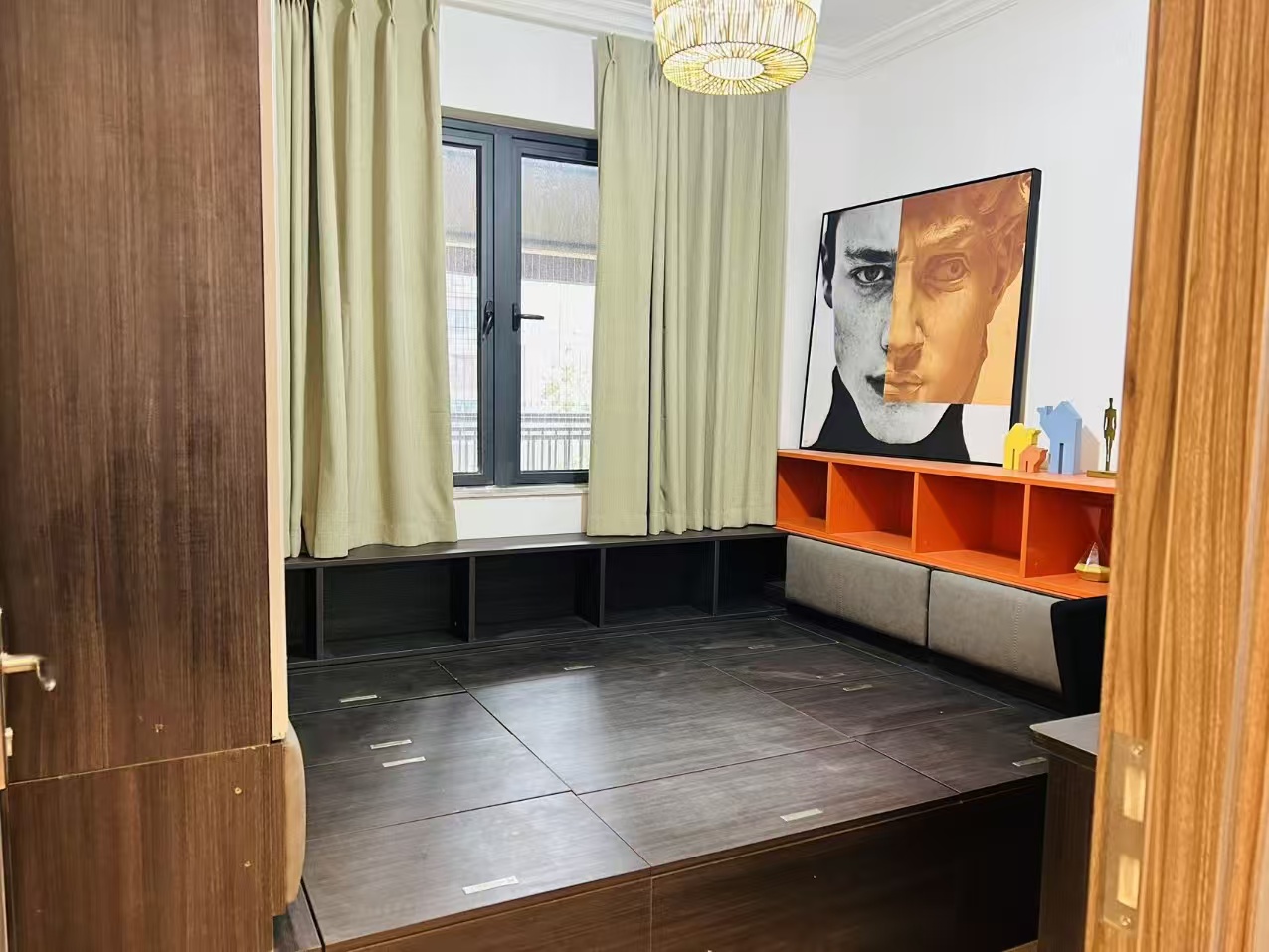 碧桂园梓山府 3室2厅2卫 2000.0元/月 碧桂园梓山府 3室2厅2卫 2000.0元/月室内图