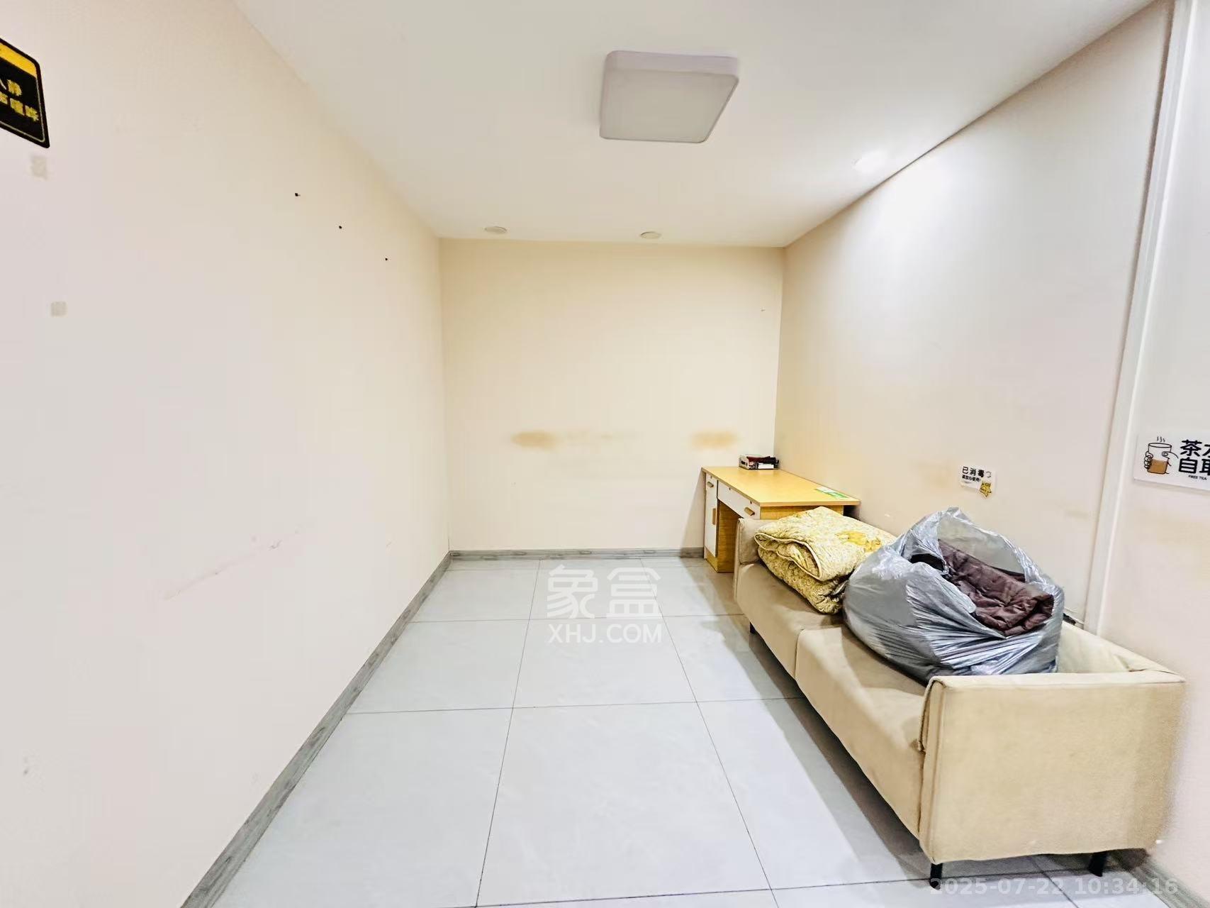 政力世纪大厦 4室2厅2卫 3600.0元/月 政力世纪大厦 4室2厅2卫 3600.0元/月室内图