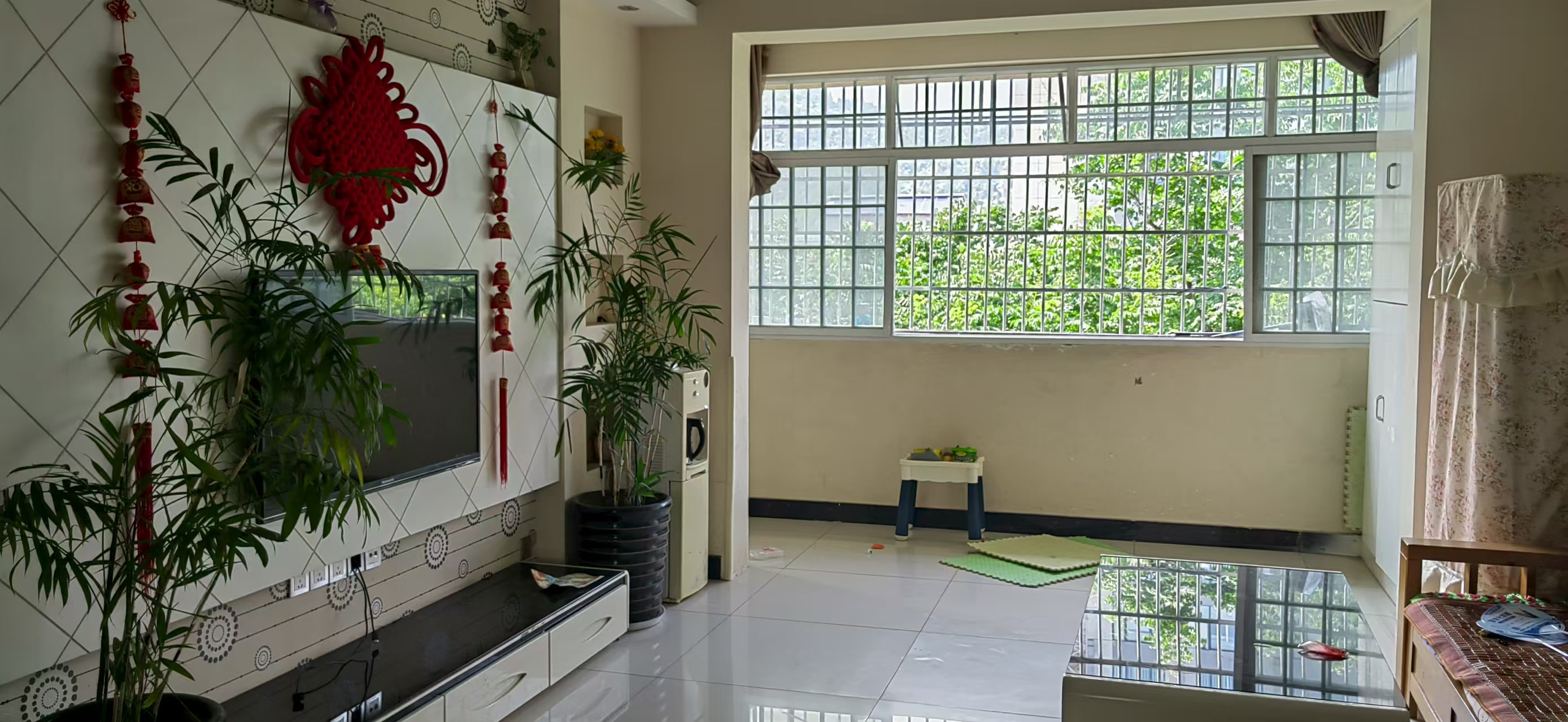 彭家铺小区  3室2厅1卫    1200.0元/月 彭家铺小区  3室2厅1卫    1200.0元/月室内图