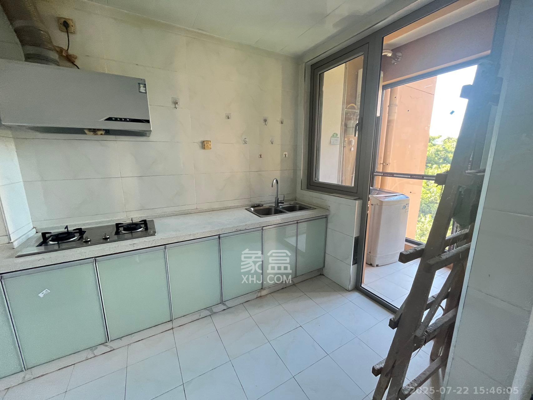 怡海星城 3室2厅2卫 1900.0元/月 怡海星城 3室2厅2卫 1900.0元/月室内图