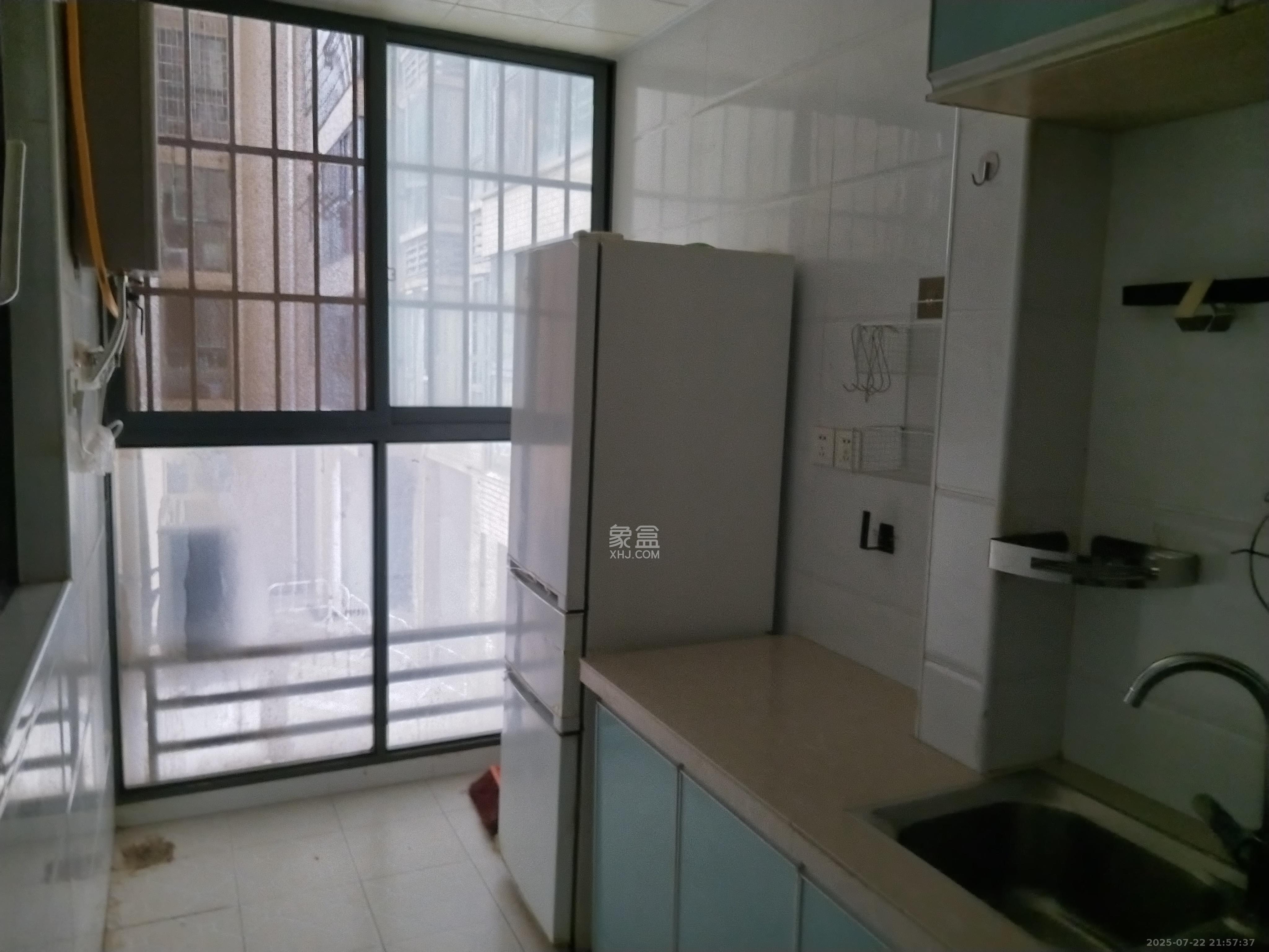 鑫远熙山 3室2厅1卫 2000.0元/月 鑫远熙山 3室2厅1卫 2000.0元/月室内图