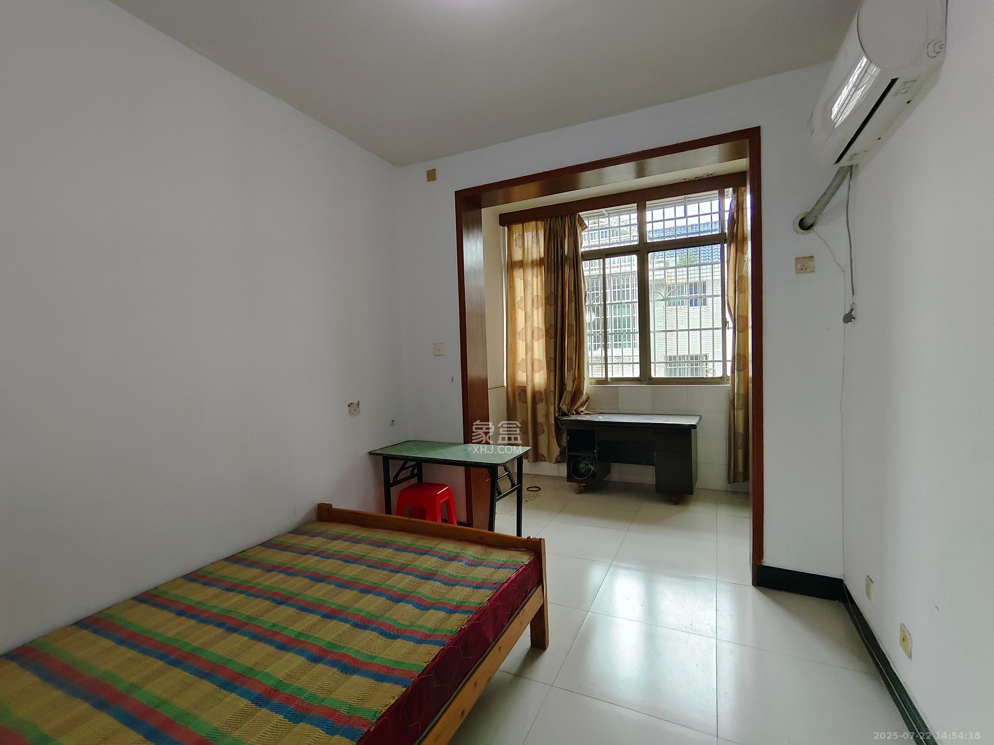 金桂小区一期 3室2厅0卫 1800.0元/月 金桂小区一期 3室2厅0卫 1800.0元/月室内图