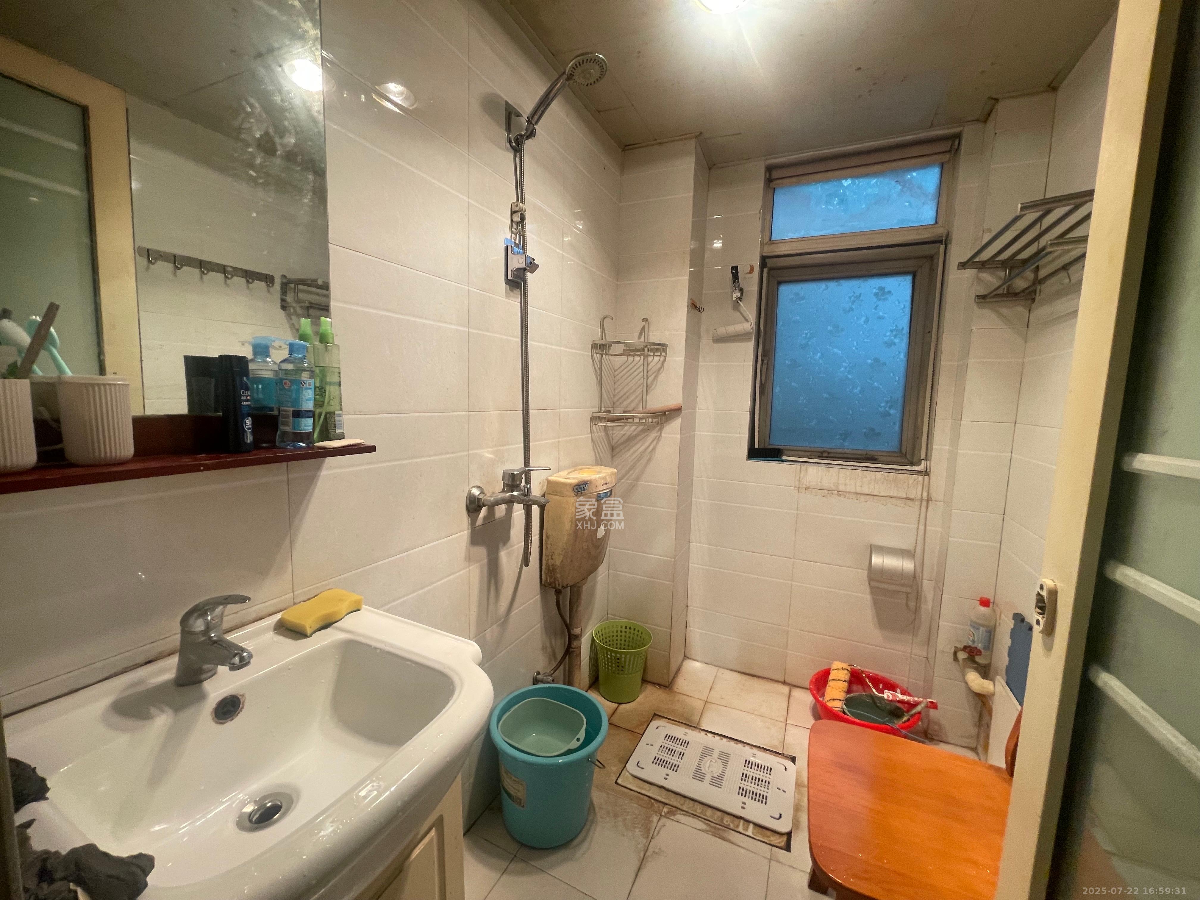 楚天中苑 2室2厅1卫 1500.0元/月 楚天中苑 2室2厅1卫 1500.0元/月室内图