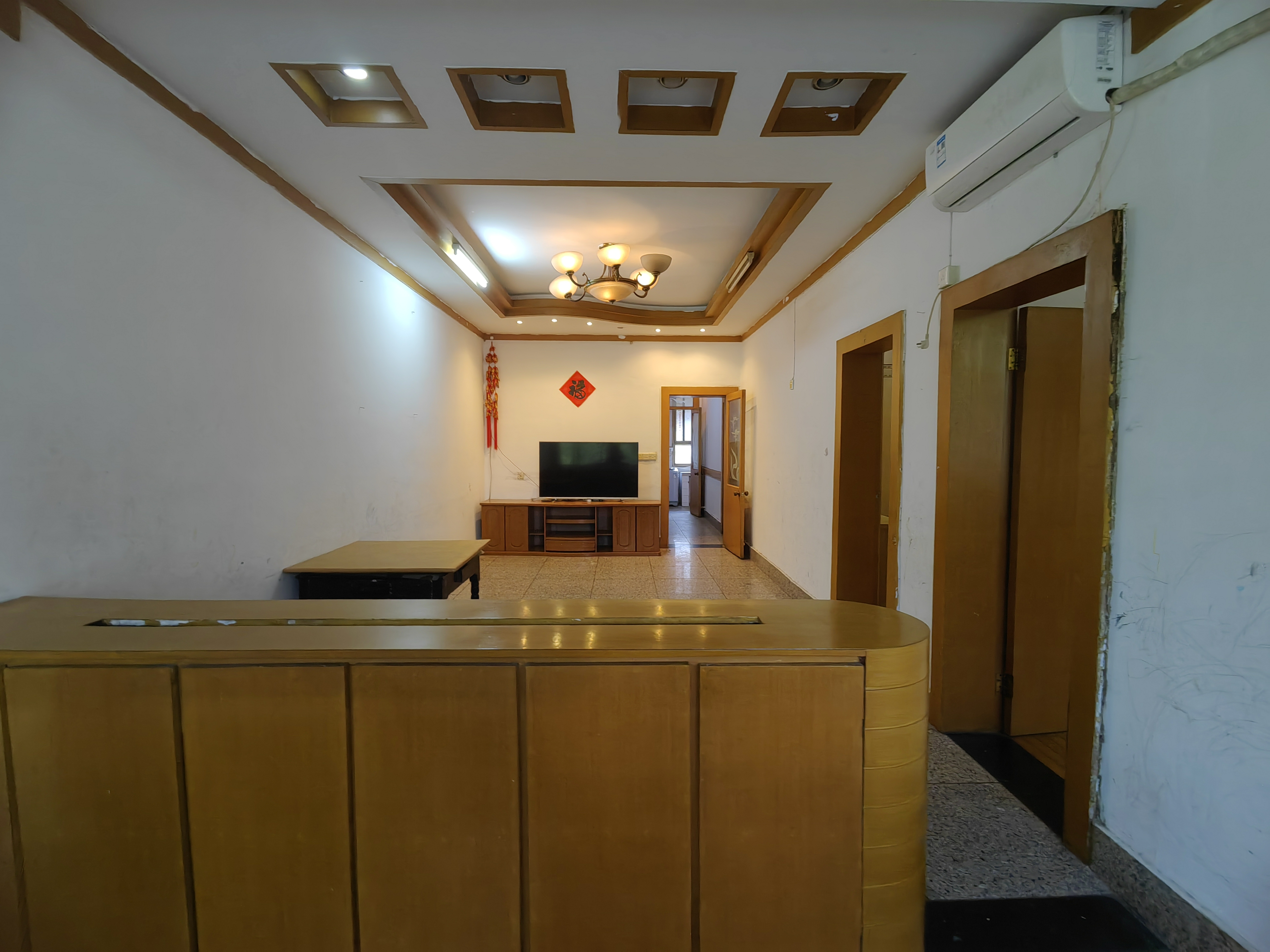 市商业局老小区 3室2厅1卫 1000.0元/月 市商业局老小区 3室2厅1卫 1000.0元/月室内图