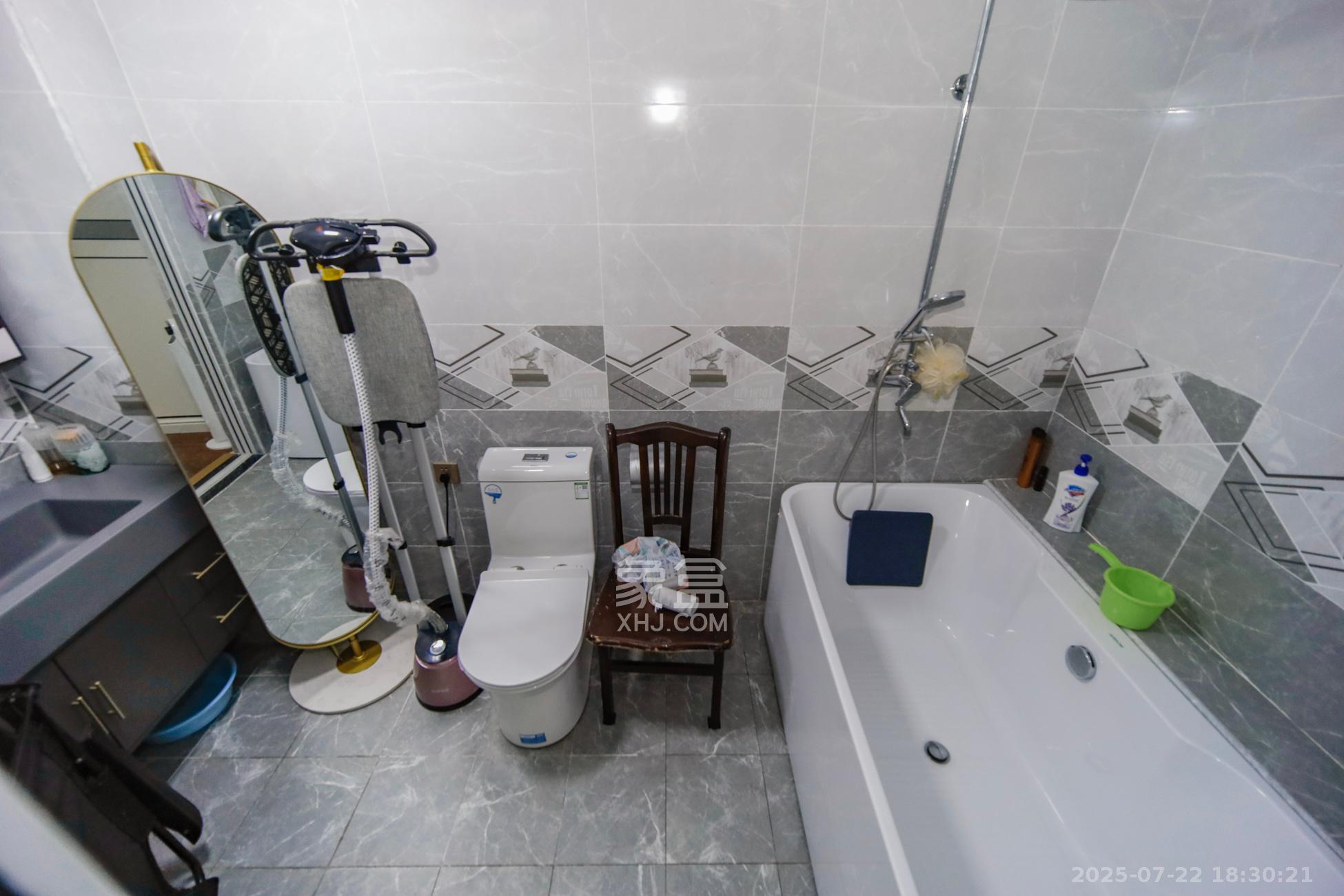 德馨园  3室2厅1卫    100.0万 德馨园  3室2厅1卫    100.0万卫生间