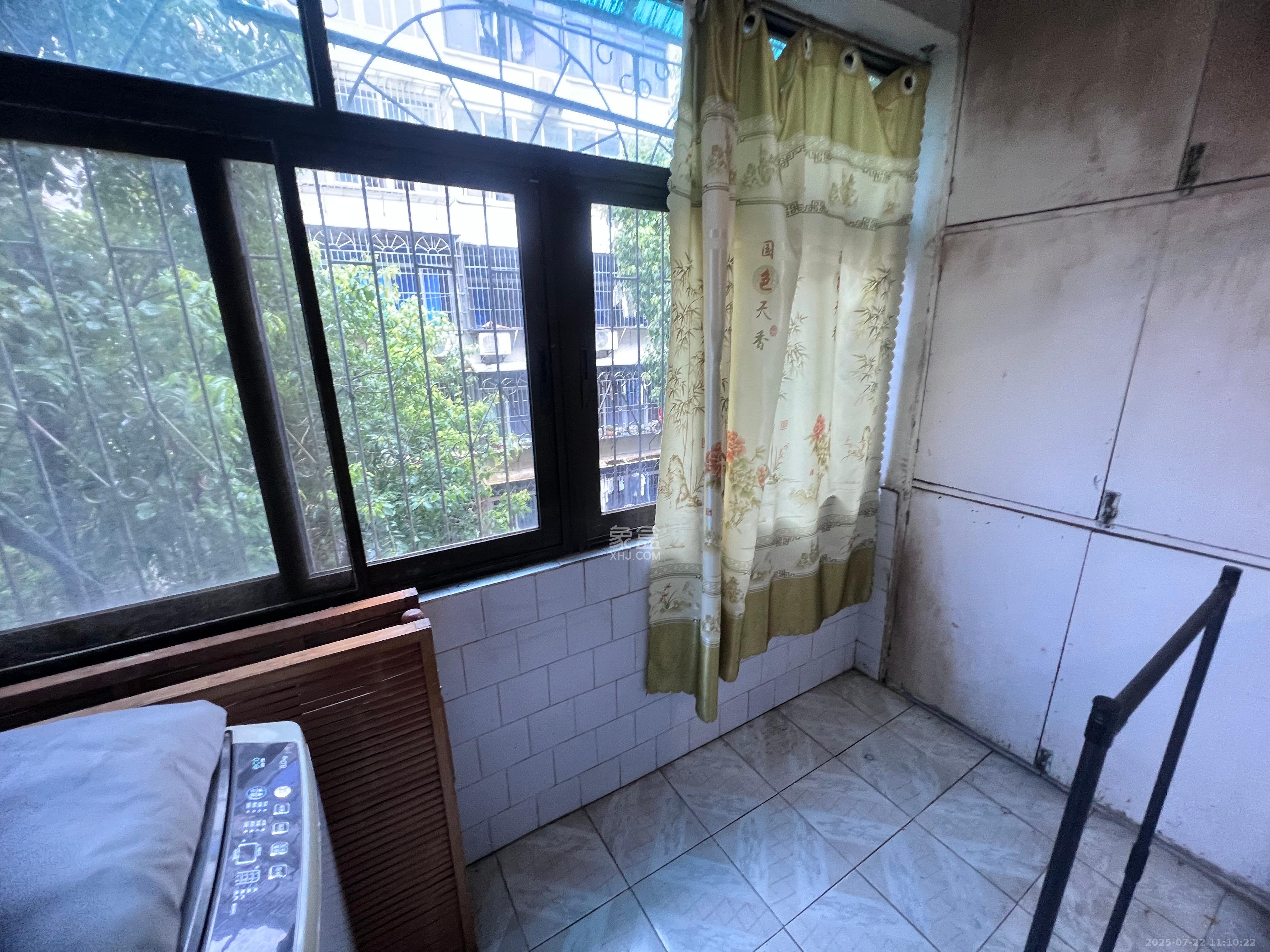 市直属机关宿舍  2室1厅1卫   1400.00元/月室内图