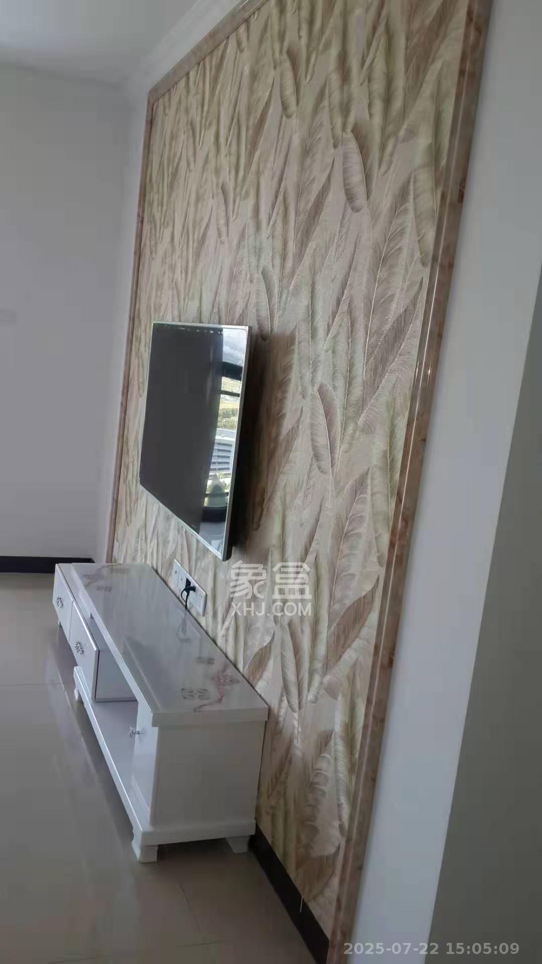 梅溪峰汇（房聚梅溪壹中心）  3室2厅2卫   2800.00元/月