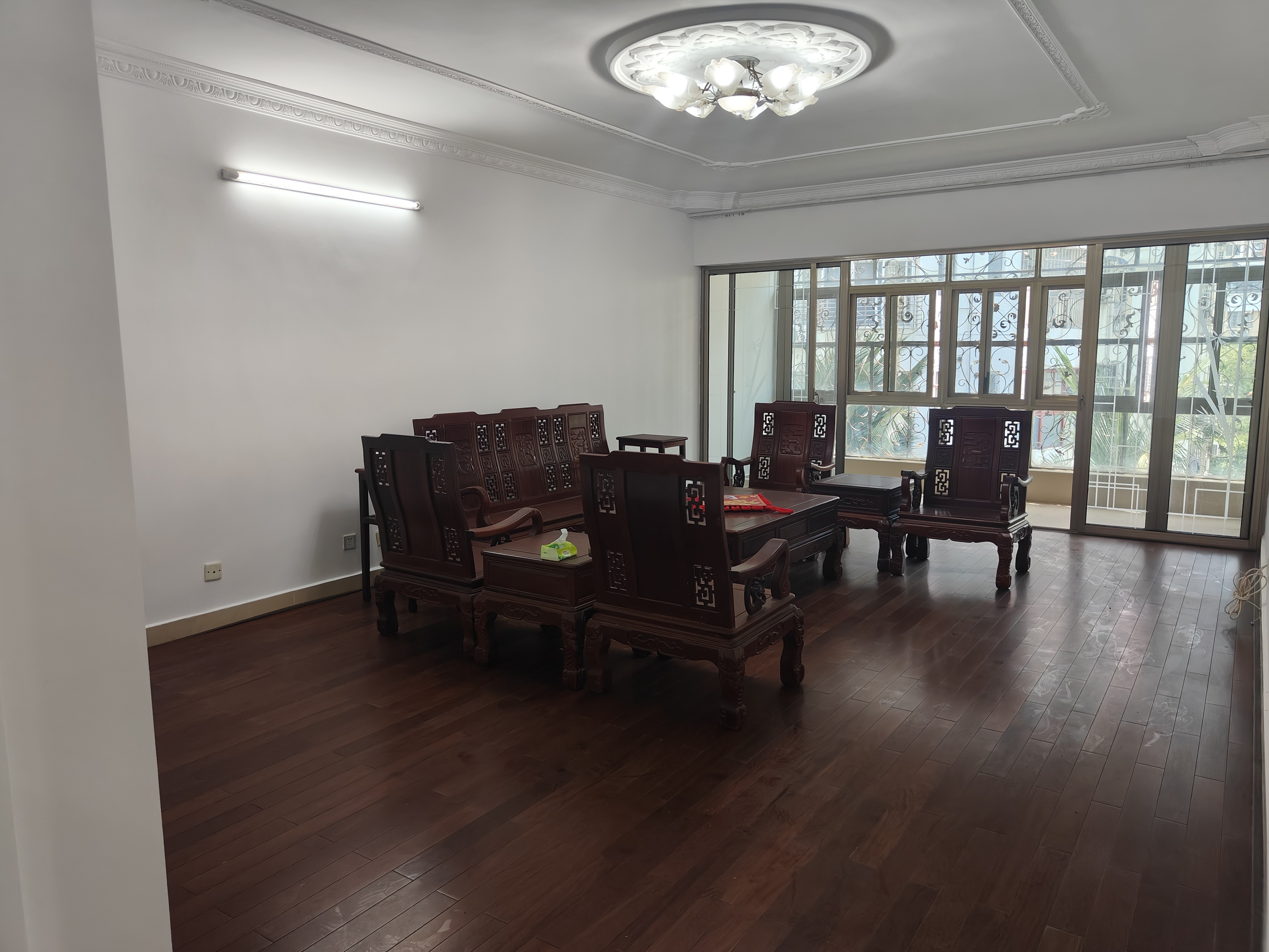 规划设计院宿舍(海甸岛德利路) 4室2厅2卫 3200.0元/月 规划设计院宿舍(海甸岛德利路) 4室2厅2卫 3200.0元/月室内图