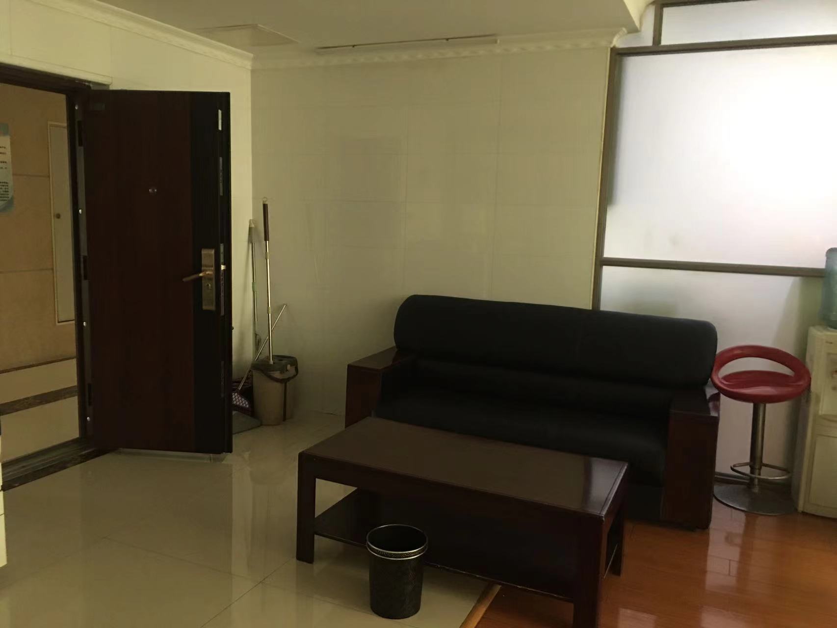 山水新城  2室2厅1卫   2800.00元/月室内图