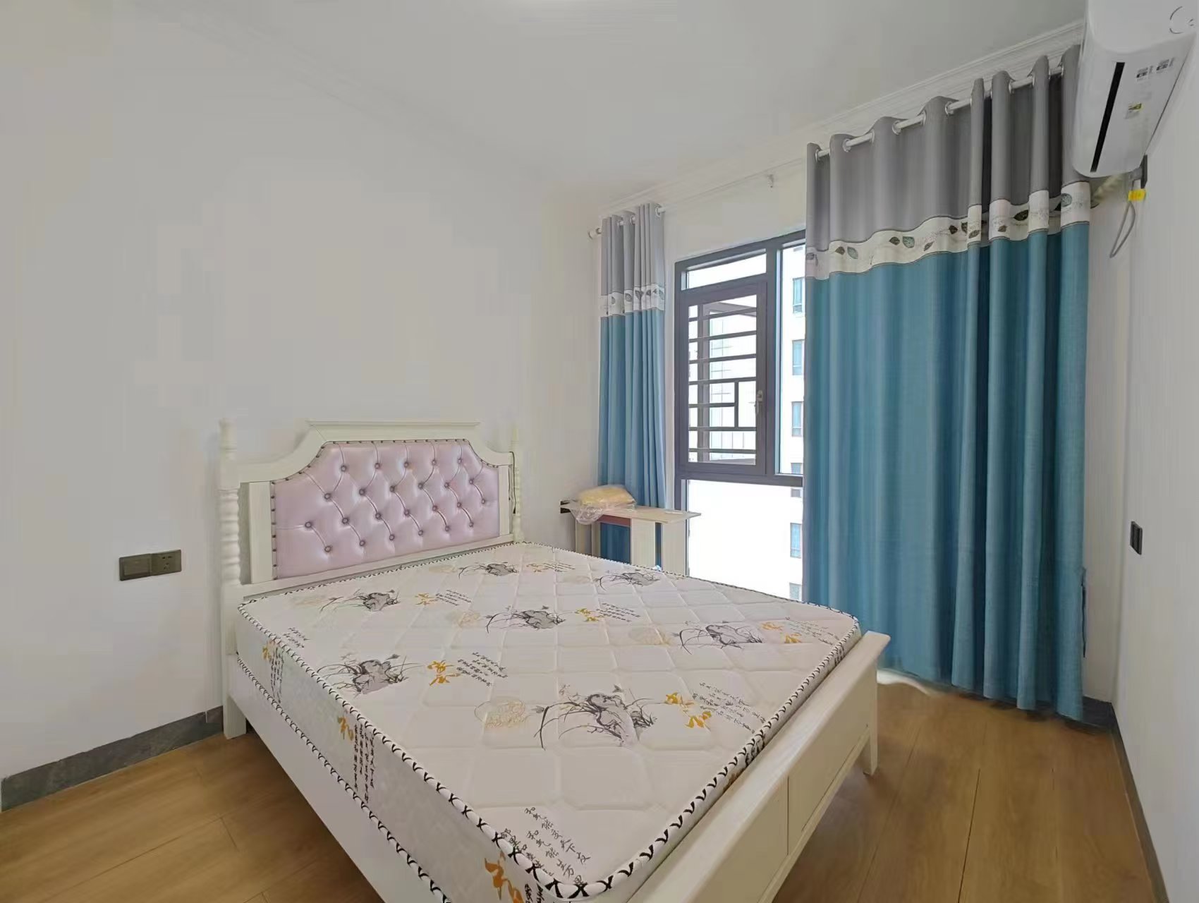 特变水木融城  3室2厅2卫    2500.0元/月室内图