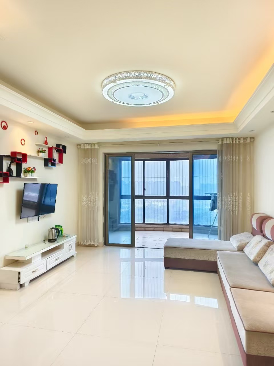 碧桂园 4室2厅2卫 1800.0元/月 碧桂园 4室2厅2卫 1800.0元/月室内图