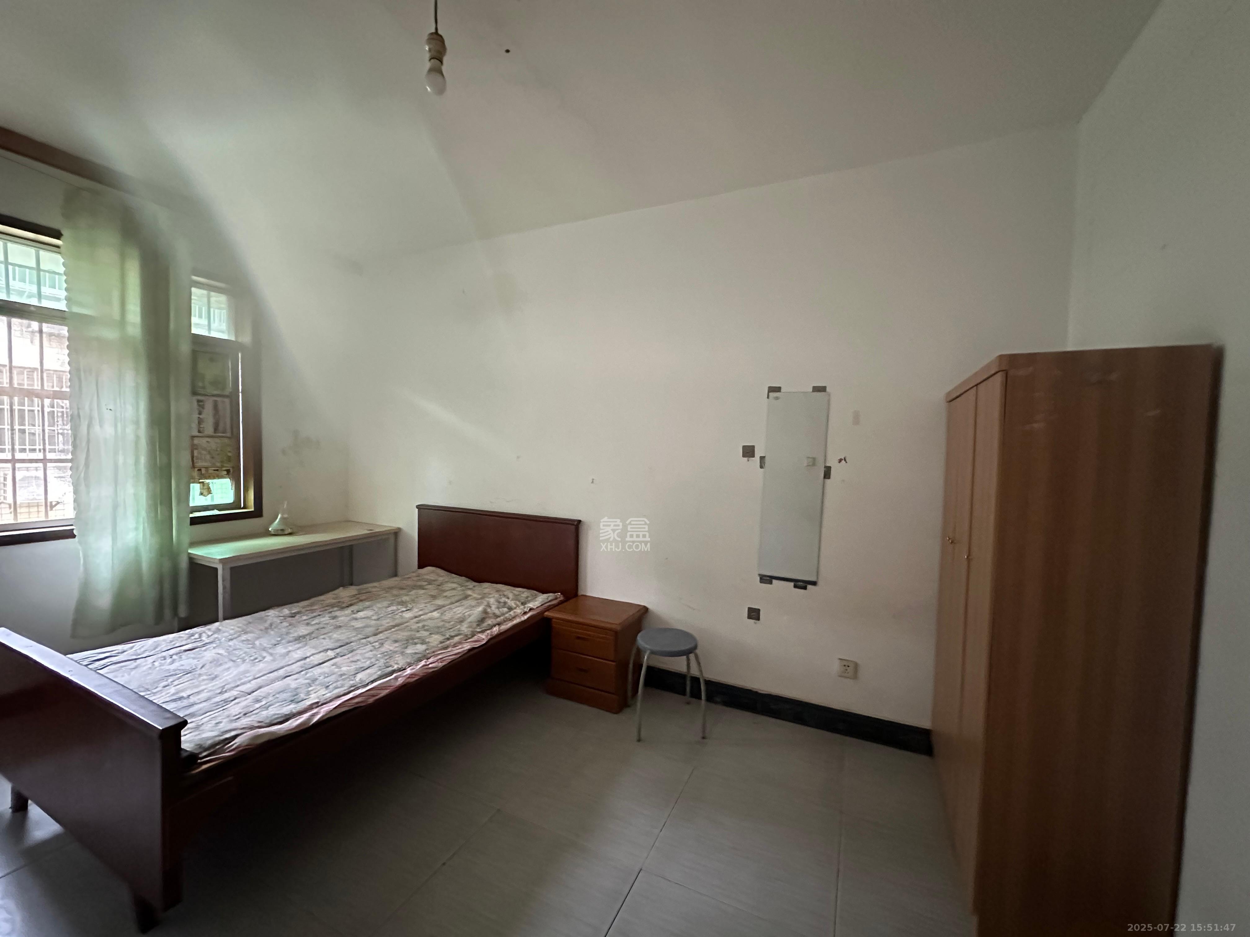 新合四村 2室2厅1卫 1000.0元/月 新合四村 2室2厅1卫 1000.0元/月室内图