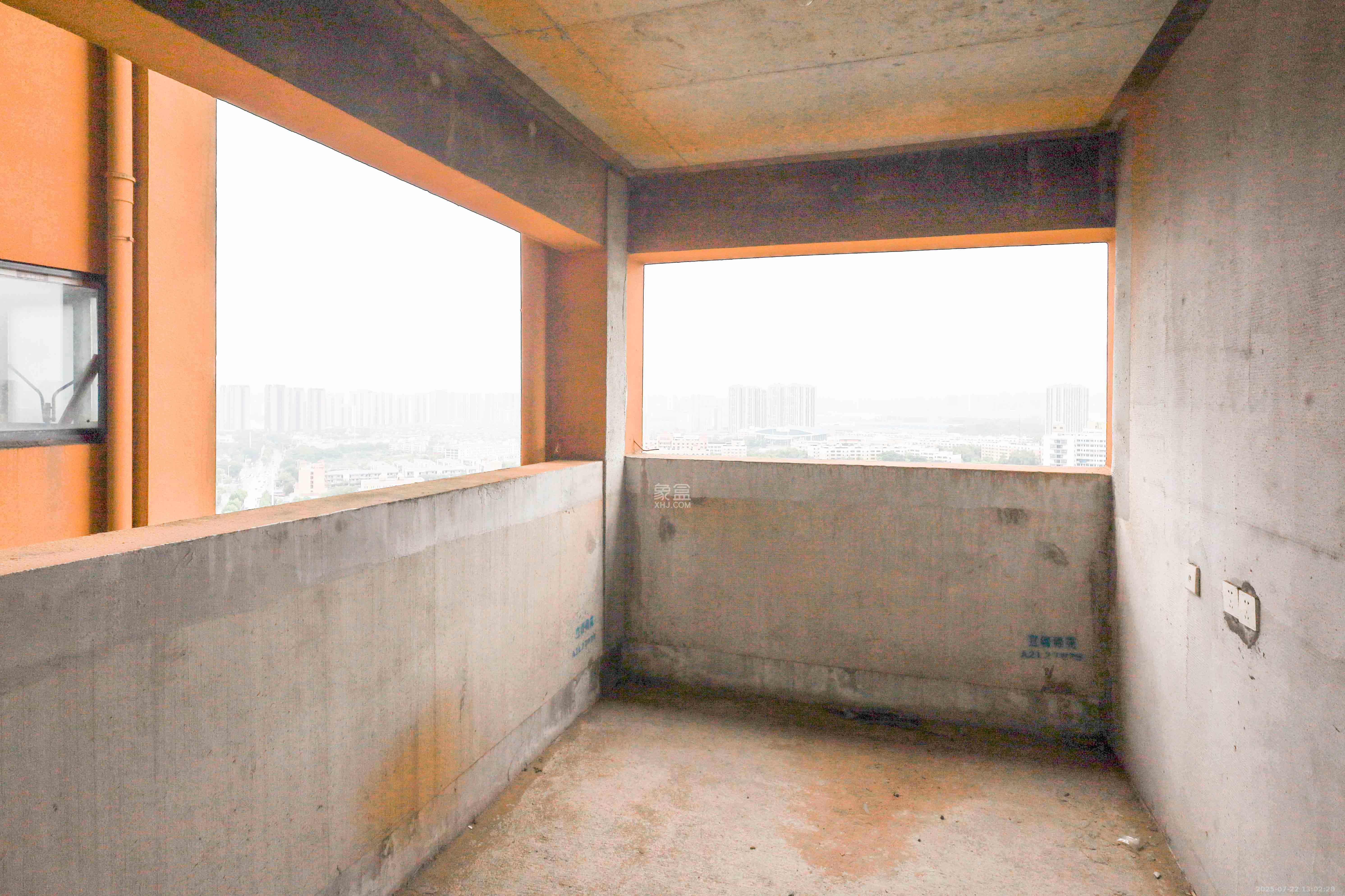 好莱城(弘德西街) 4室2厅2卫 118.0万 好莱城(弘德西街) 4室2厅2卫 118.0万卧室