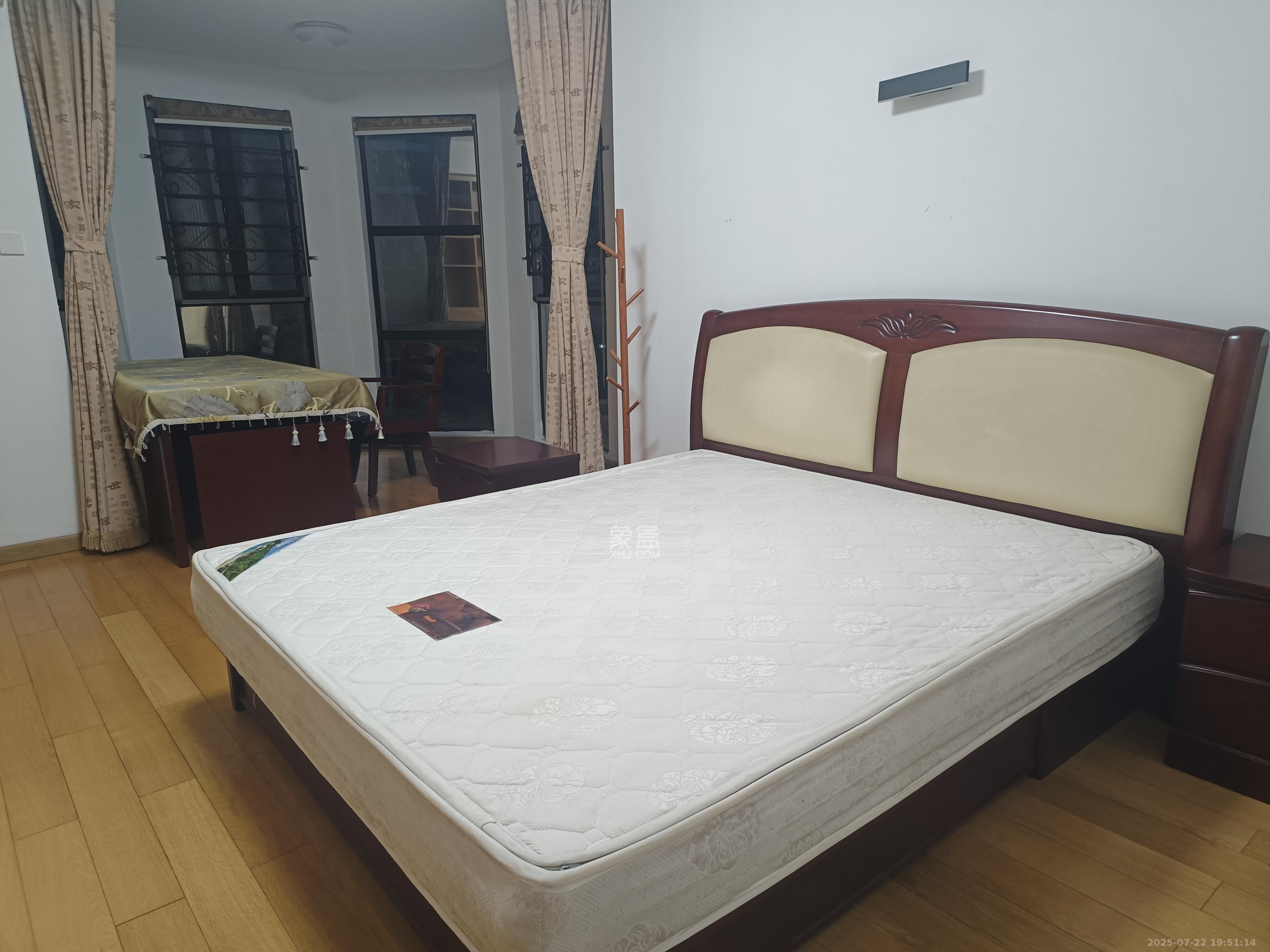 三江花中城 3室2厅2卫 3400.0元/月 三江花中城 3室2厅2卫 3400.0元/月室内图