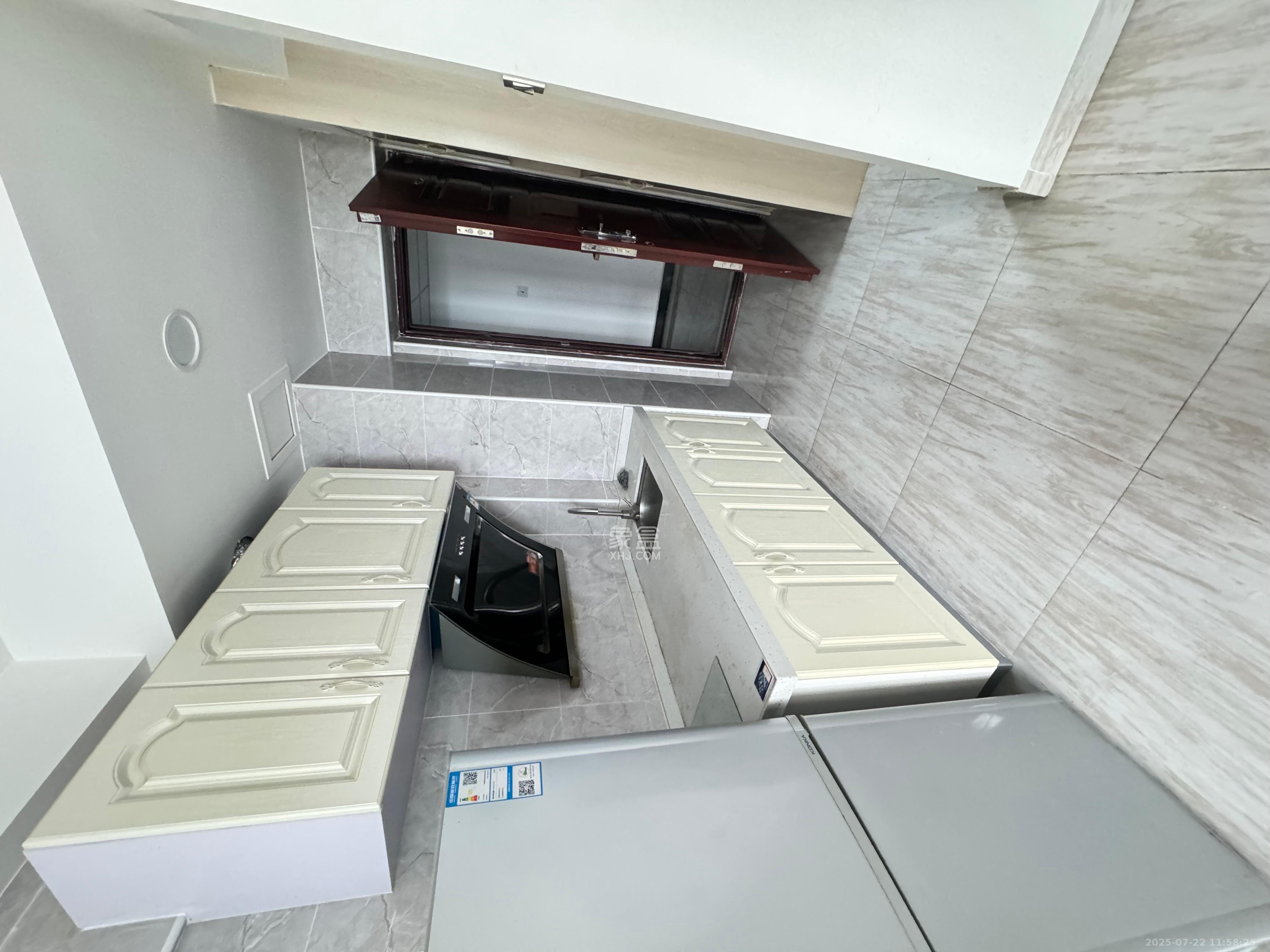 中交里城 1室1厅1卫 1500.0元/月 中交里城 1室1厅1卫 1500.0元/月室内图