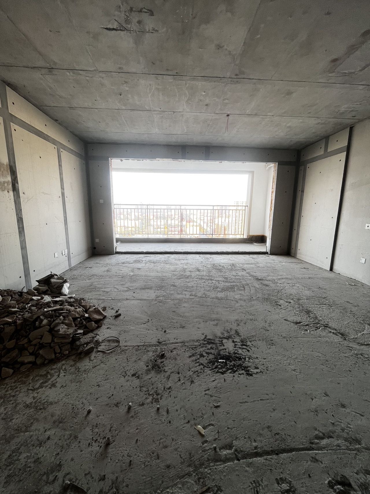 吾悦广场 5室2厅2卫 78.8万 吾悦广场 5室2厅2卫 78.8万客厅