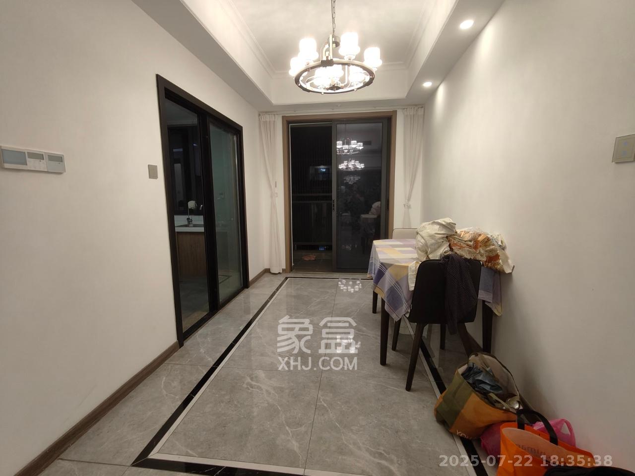 梦想新天地  3室2厅2卫   3500.00元/月室内图
