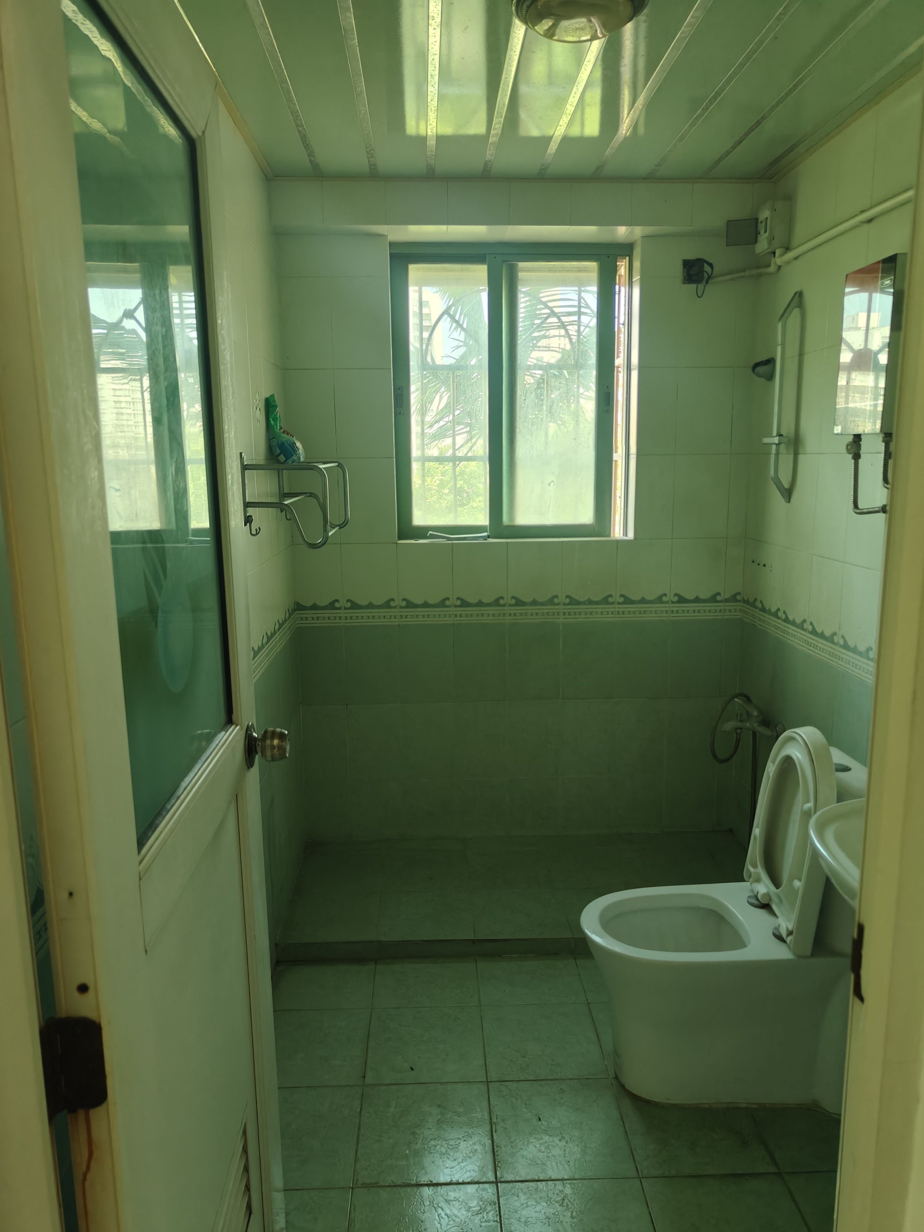 规划设计院宿舍(海甸岛德利路) 4室2厅2卫 3200.0元/月 规划设计院宿舍(海甸岛德利路) 4室2厅2卫 3200.0元/月室内图