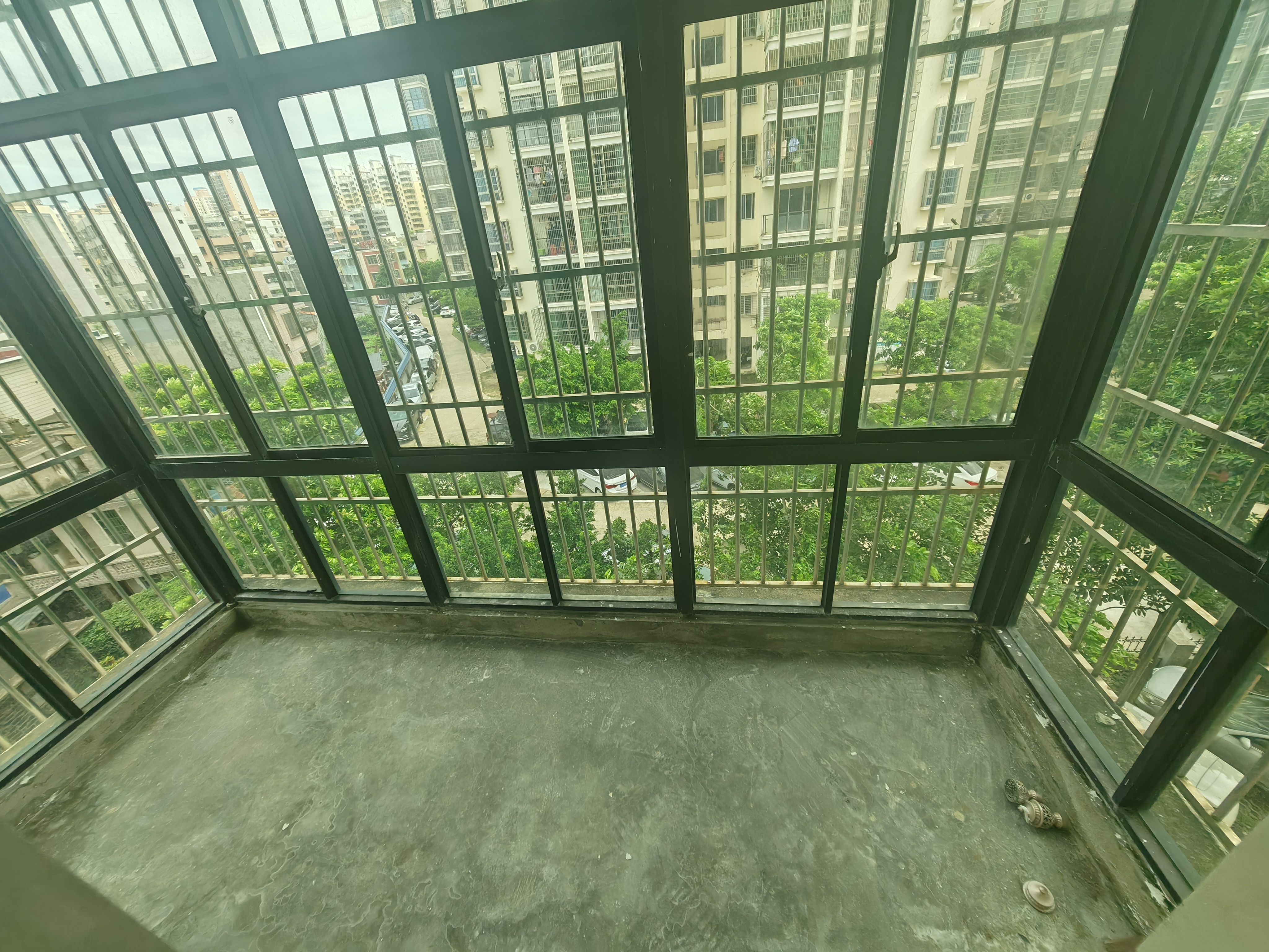 府兴公寓 4室2厅2卫 2500.0元/月 府兴公寓 4室2厅2卫 2500.0元/月室内图