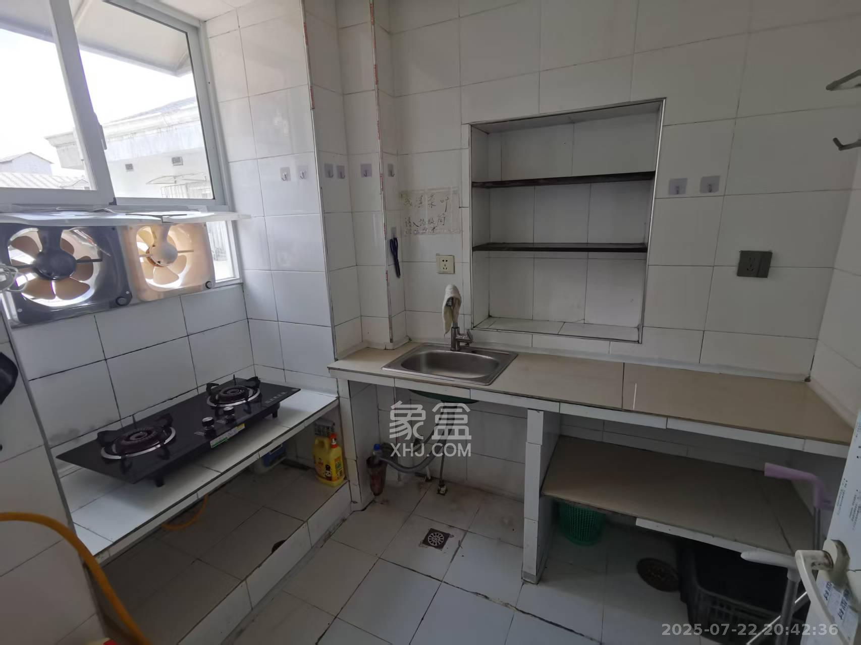 新民小区  2室2厅1卫    1900.0元/月 新民小区  2室2厅1卫    1900.0元/月室内图