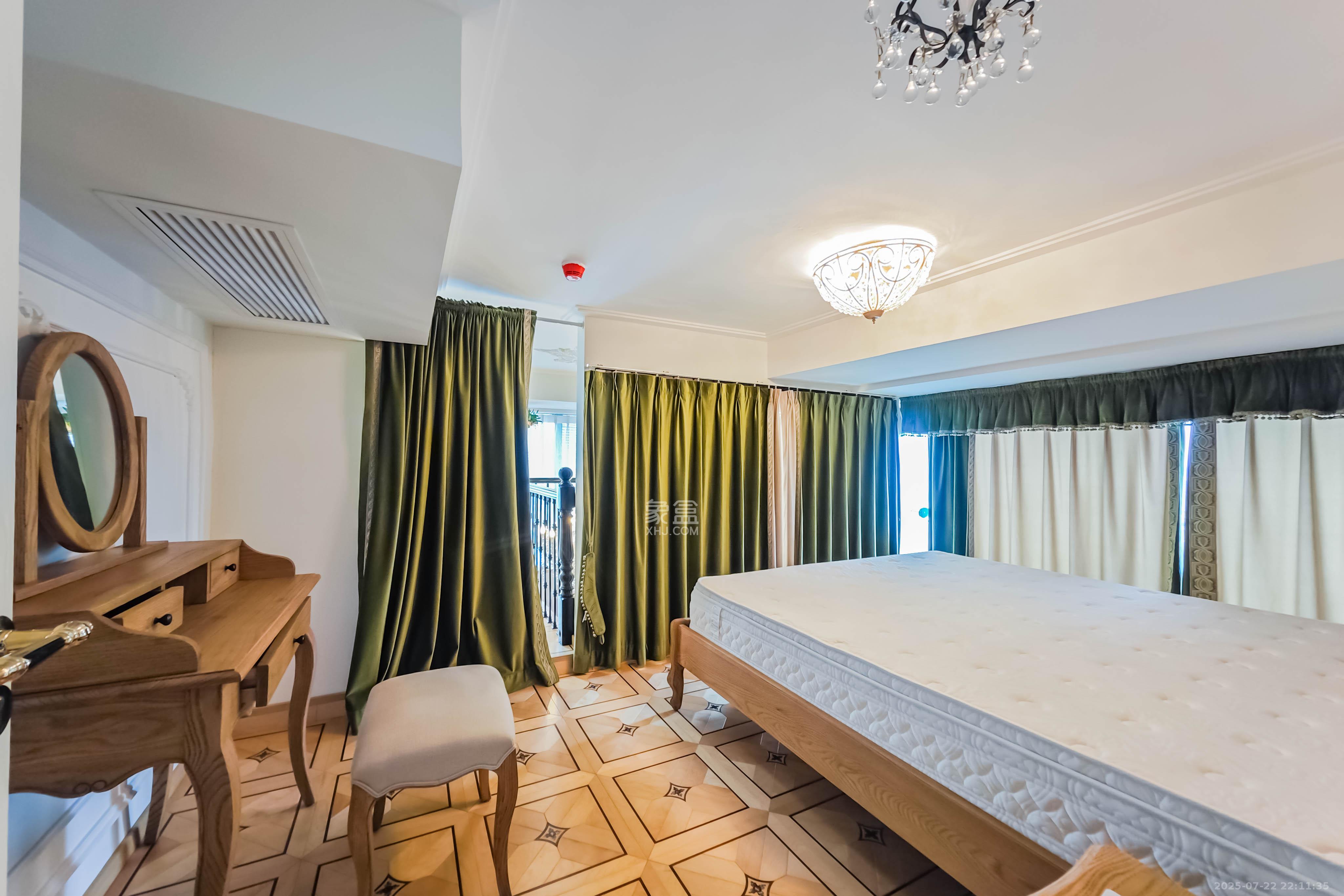 京武浪琴山三期（京武中心）  2室1厅1卫    108.0万卧室