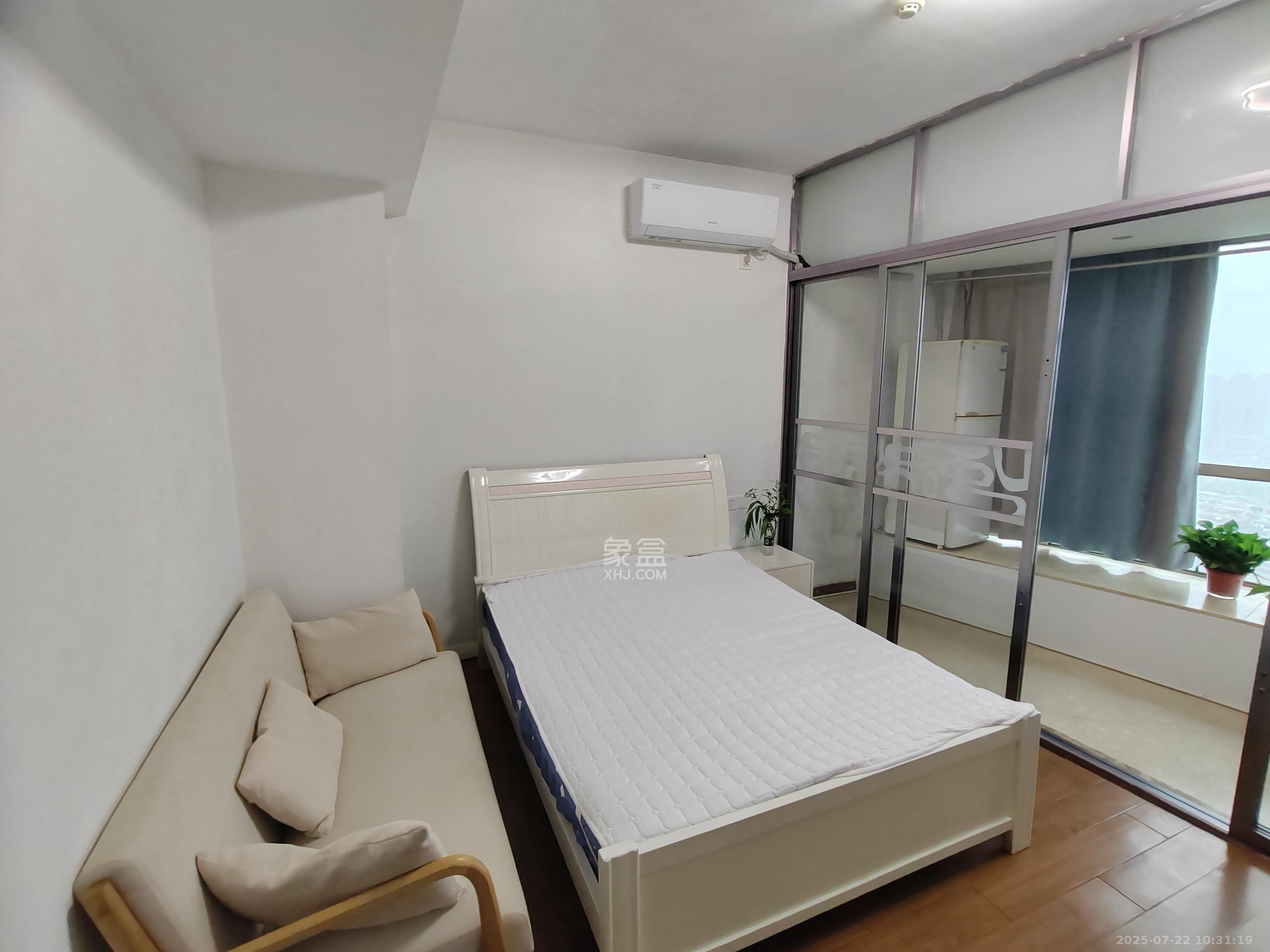 泉昇同福大厦  1室1厅1卫    1730.0元/月室内图