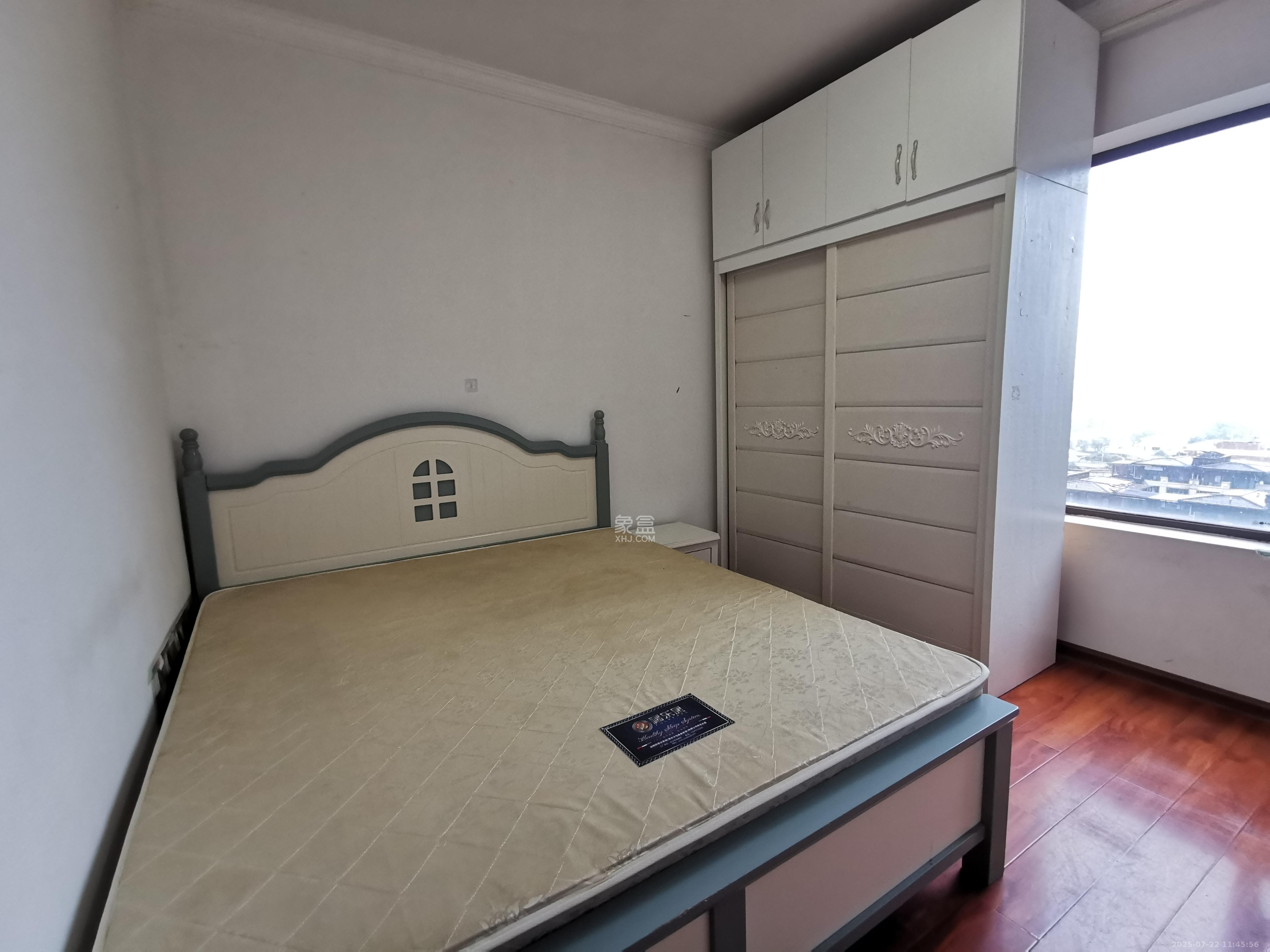 洋湖18克拉(旷远洋湖18克拉) 3室2厅2卫 3200.0元/月 洋湖18克拉(旷远洋湖18克拉) 3室2厅2卫 3200.0元/月室内图