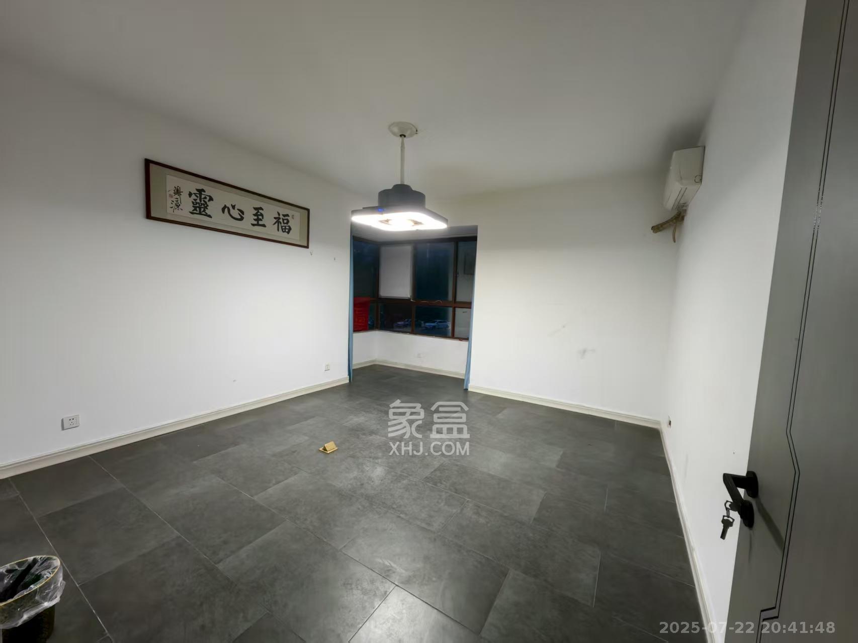 华盛世纪新城  4室2厅2卫    4800.0元/月 华盛世纪新城  4室2厅2卫    4800.0元/月室内图