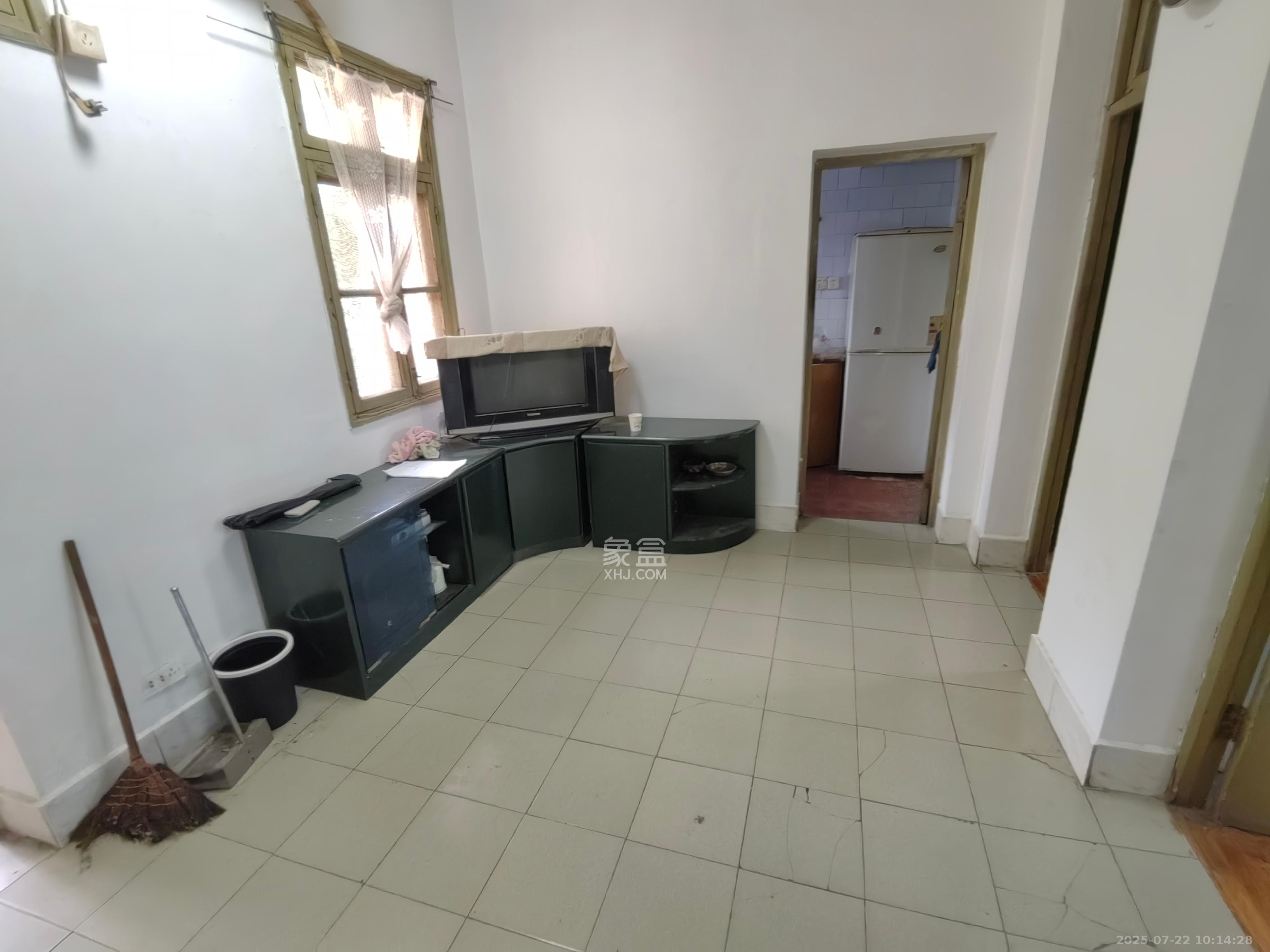 浦沅生活一区 2室1厅1卫 1200.0元/月 浦沅生活一区 2室1厅1卫 1200.0元/月室内图