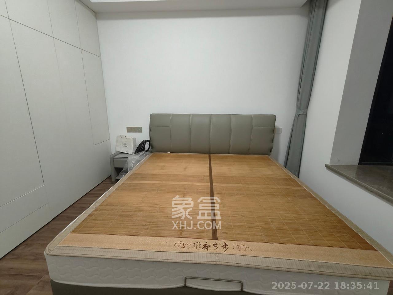 梦想新天地  3室2厅2卫   3500.00元/月室内图