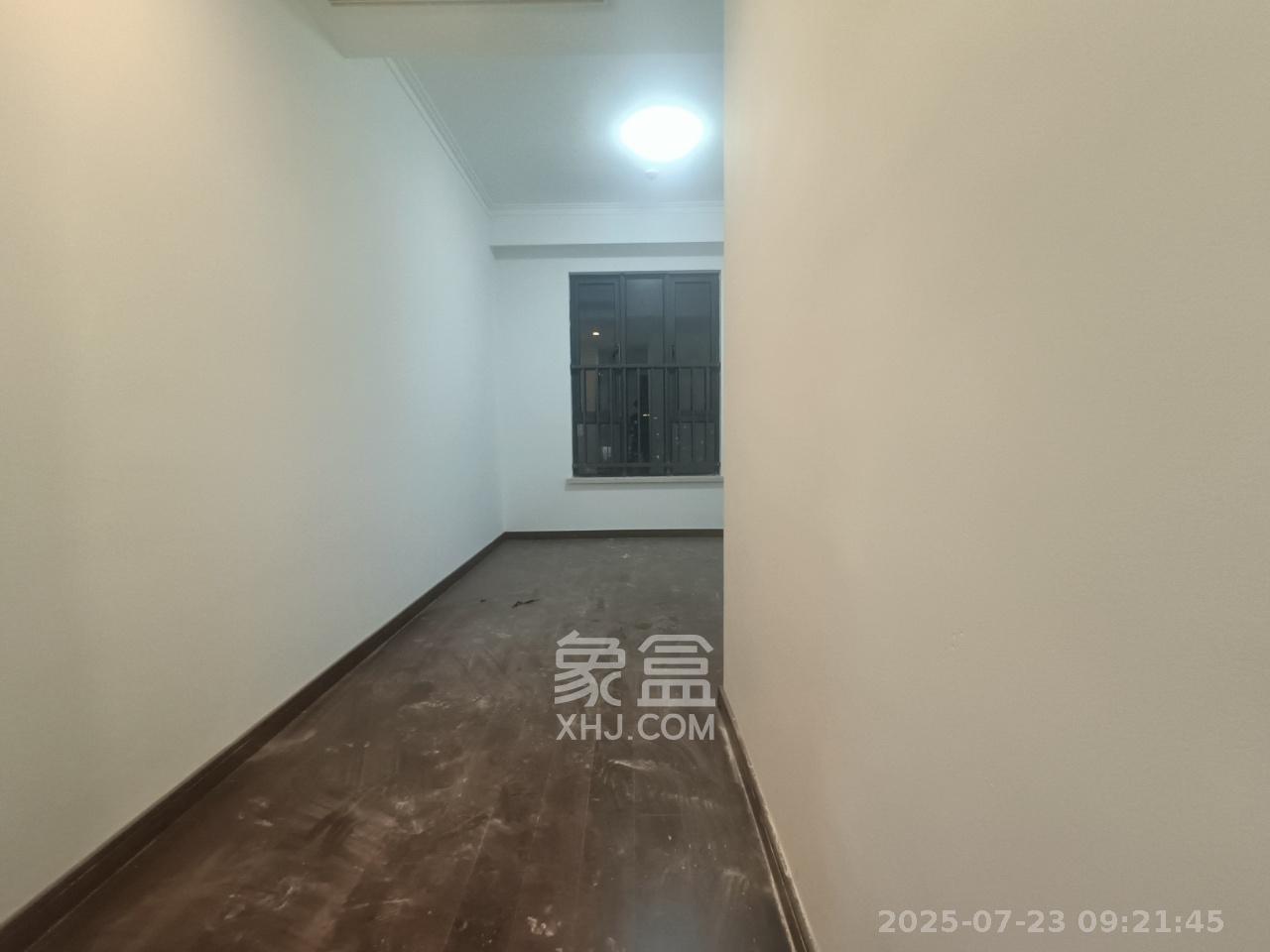 绿地长沙城际空间站（绿地新里佳苑）  5室2厅3卫   5500.00元/月室内图