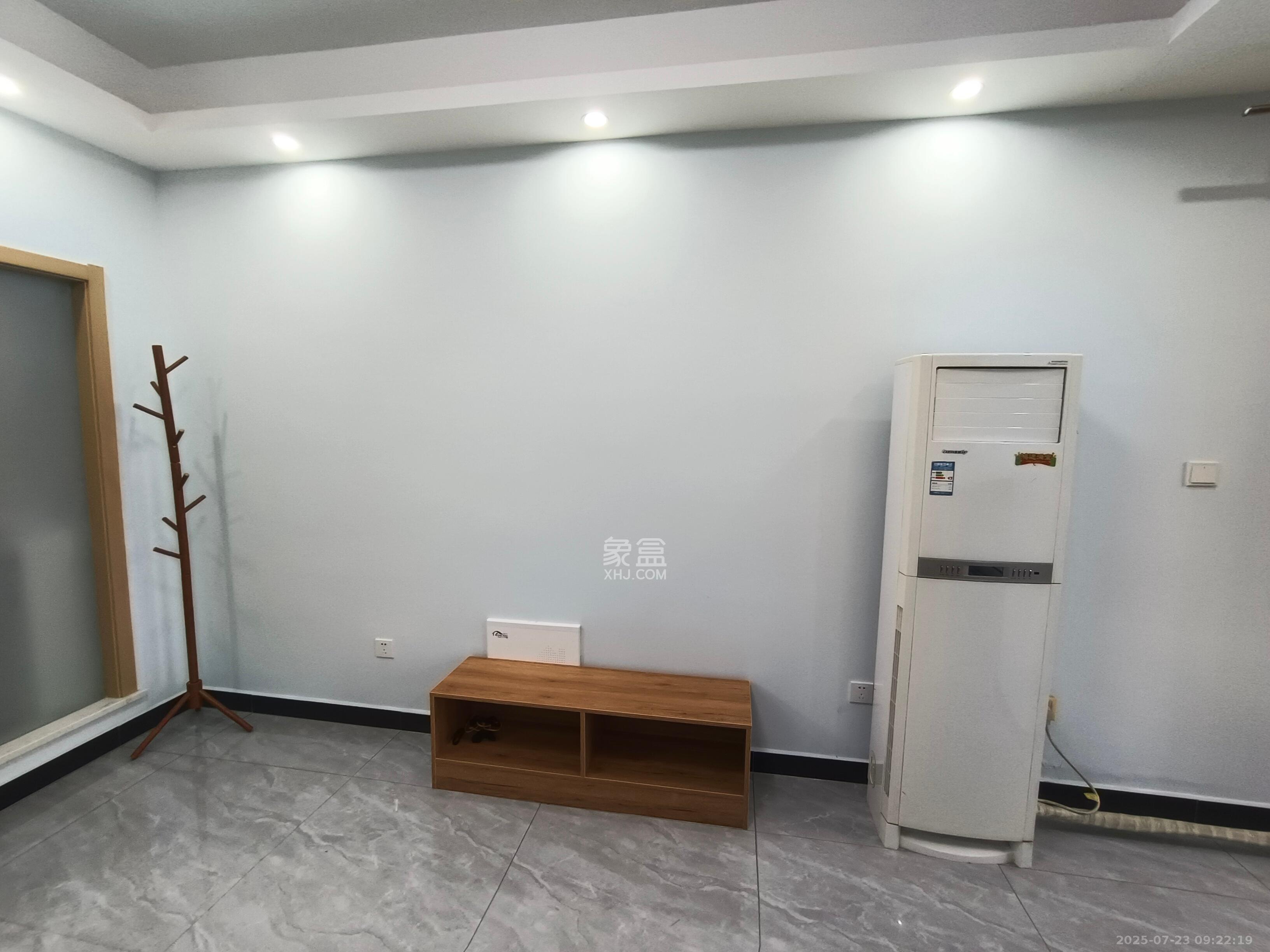 长房时代城  1室0厅0卫   1700.00元/月室内图