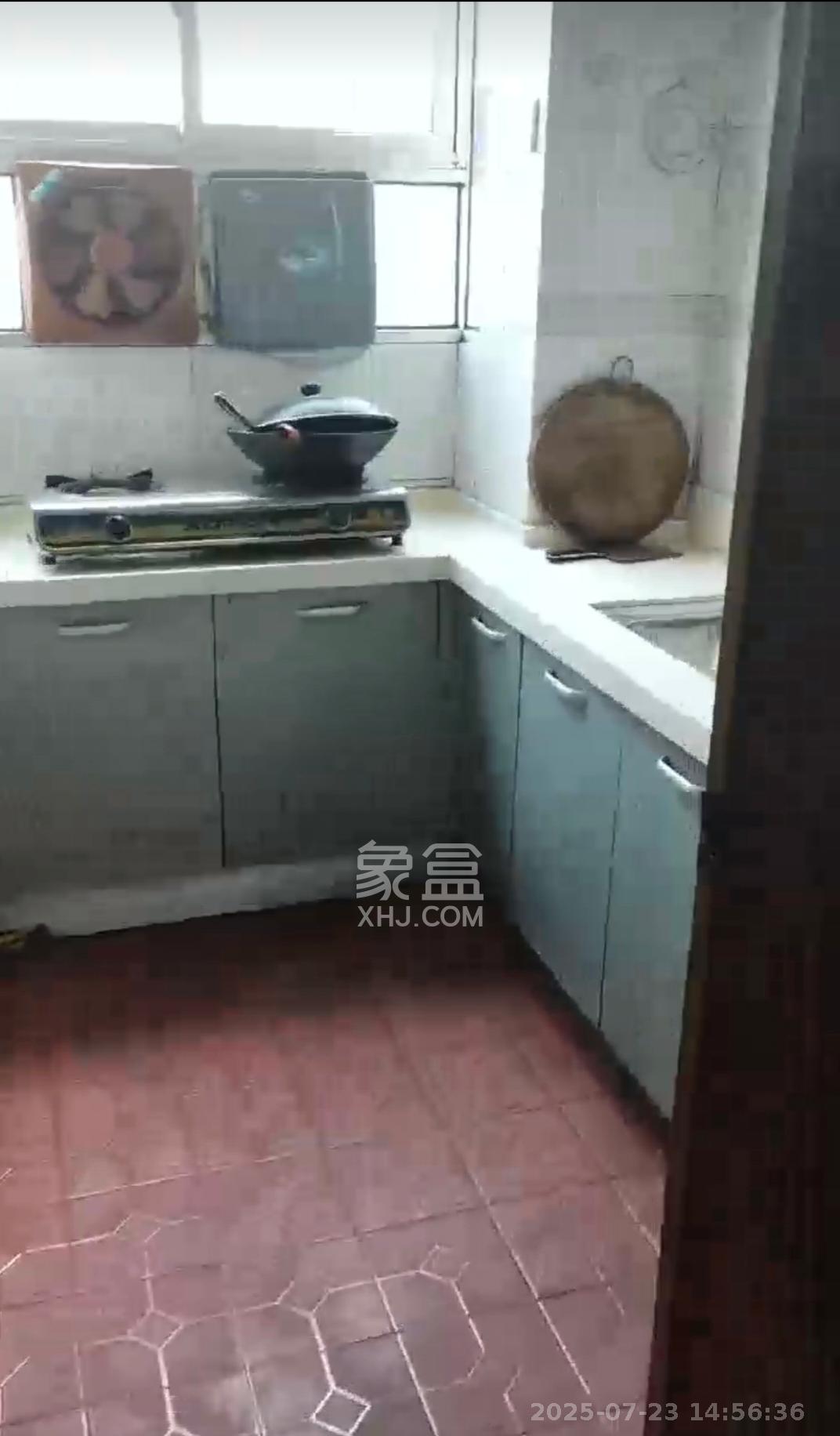 粮油局宿舍  2室1厅1卫    1000.0元/月 粮油局宿舍  2室1厅1卫    1000.0元/月室内图1