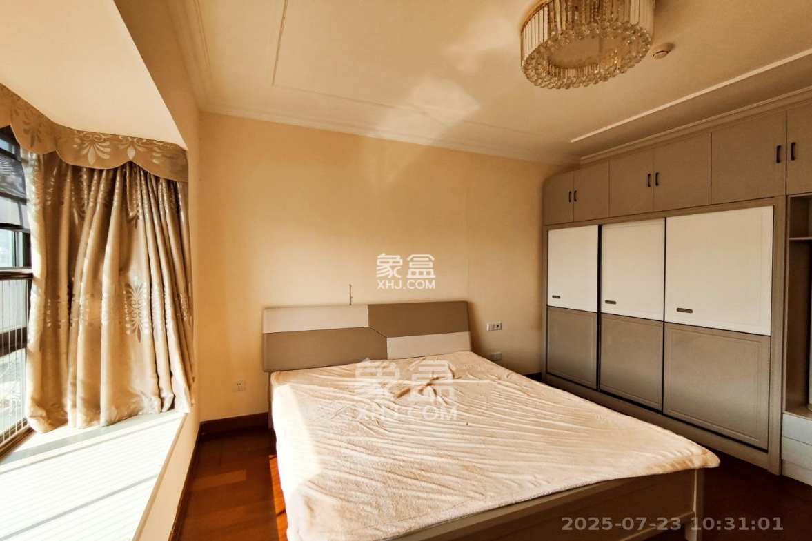 恒大御景半岛锦绣苑 3室2厅2卫 2500.0元/月 恒大御景半岛锦绣苑 3室2厅2卫 2500.0元/月室内图