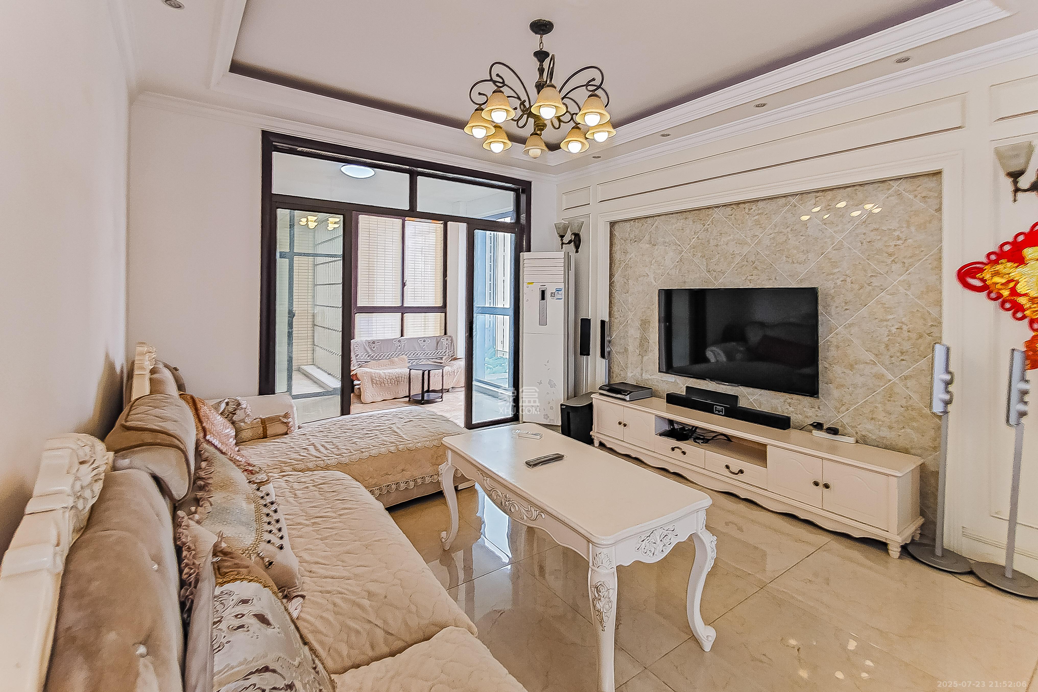 大鸿杰座  3室2厅2卫    137.8万 大鸿杰座  3室2厅2卫    137.8万客厅