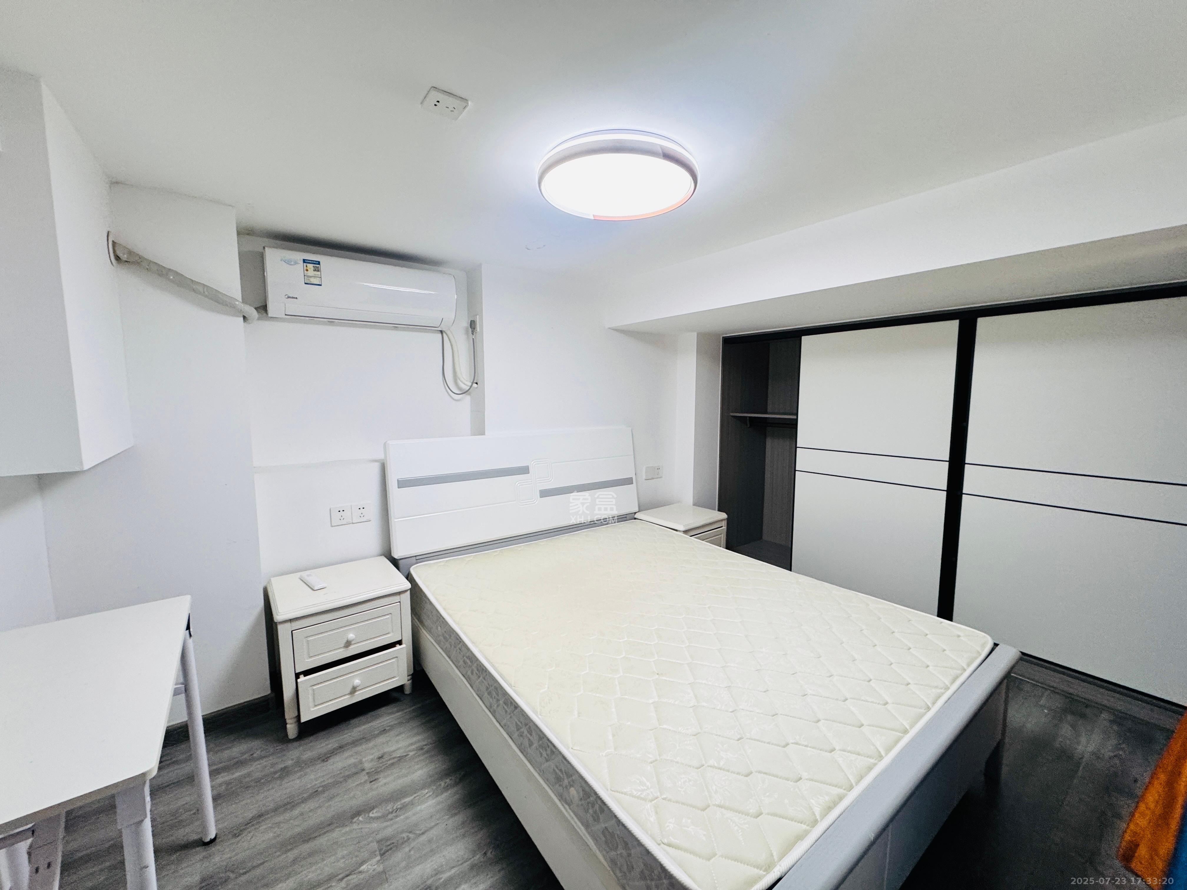 荣盛花语书苑  2室1厅1卫   2100.00元/月室内图