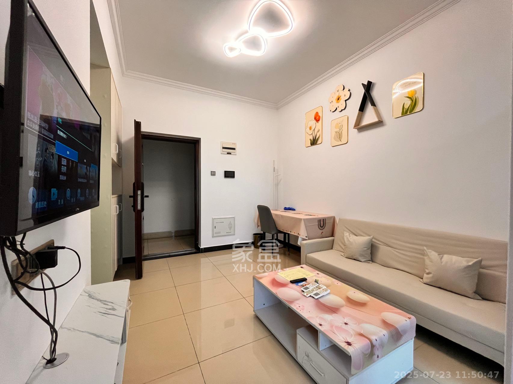 荣悦台 1室1厅1卫 2500.0元/月 荣悦台 1室1厅1卫 2500.0元/月室内图