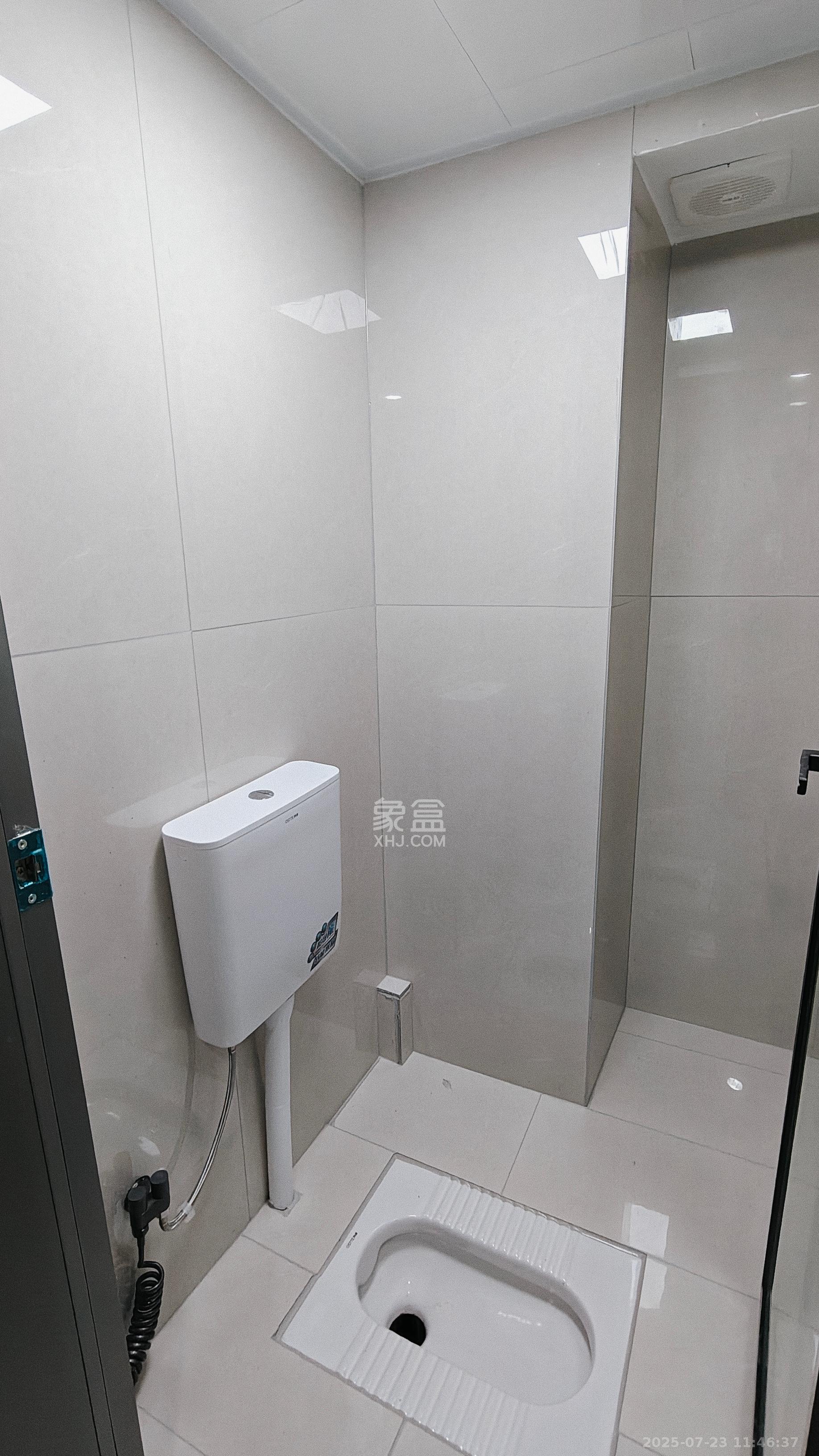 中建宝铂公馆  1室1厅1卫   4100.00元/月室内图
