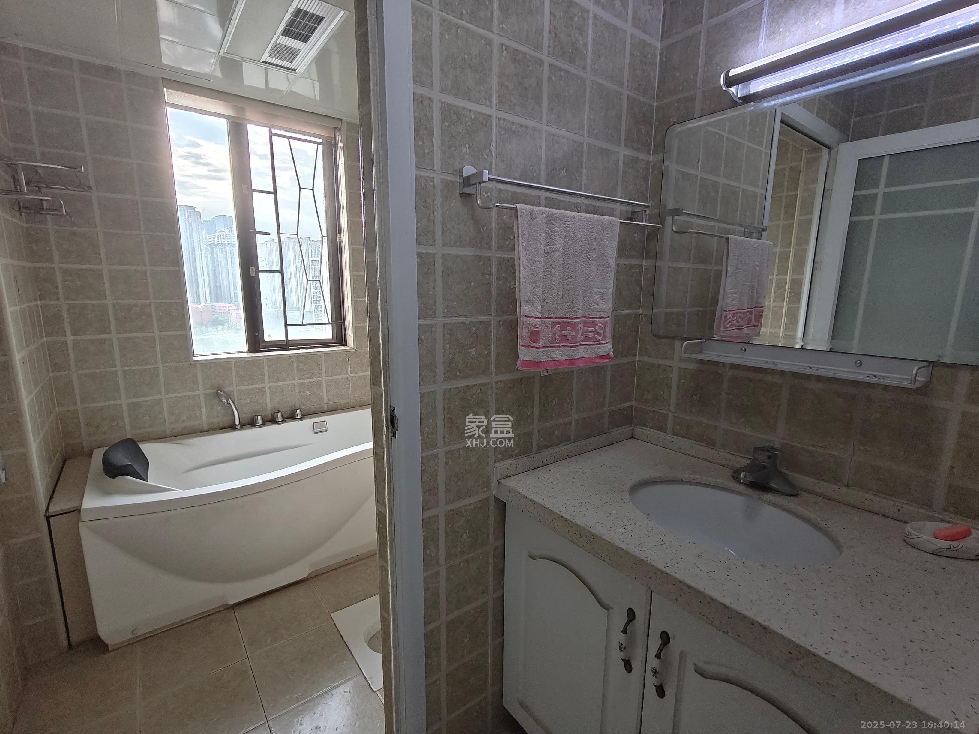 旭辉御府 3室2厅1卫 2400.0元/月 旭辉御府 3室2厅1卫 2400.0元/月室内图