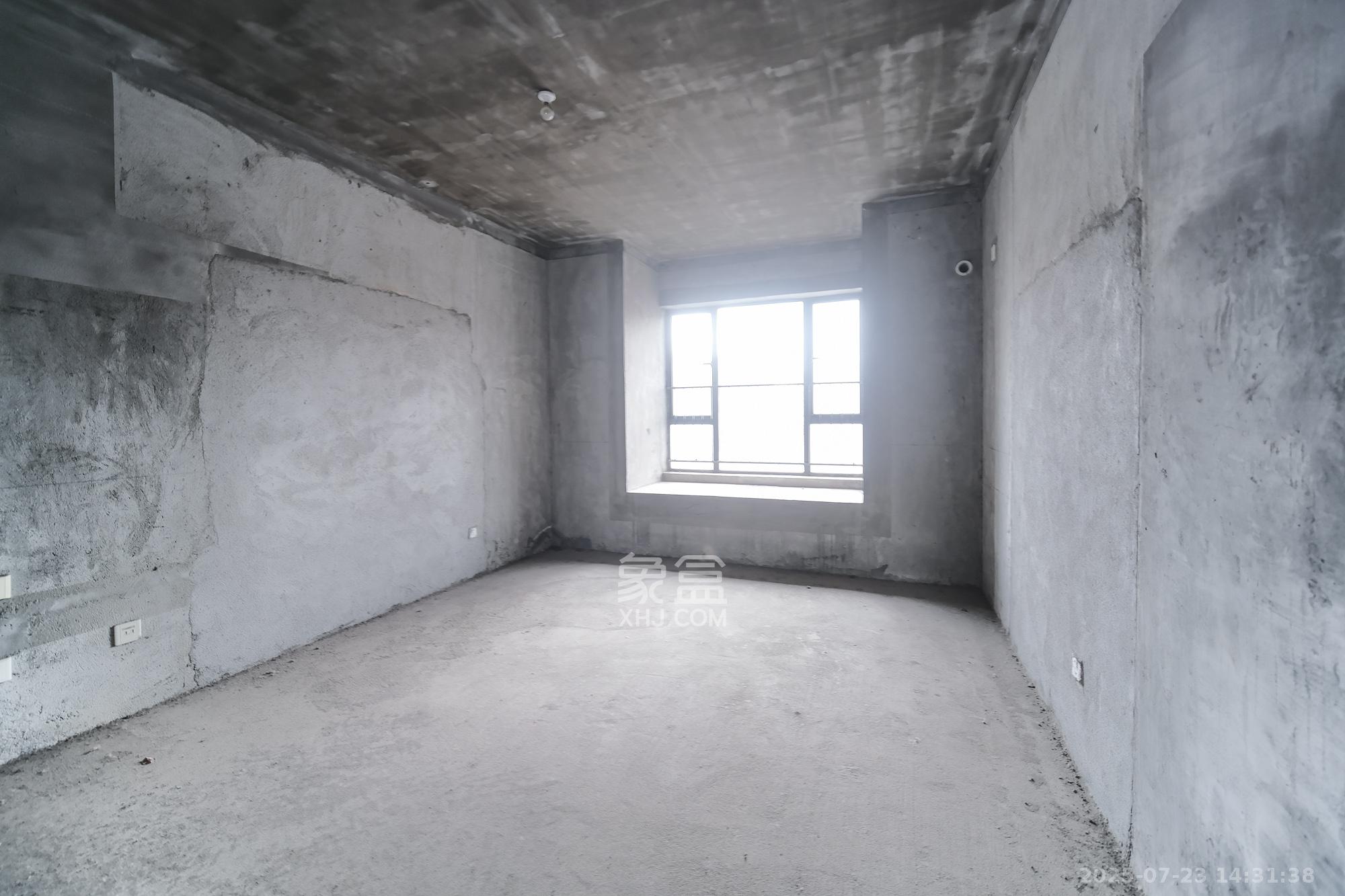 三一街区 4室2厅2卫 138.0万 三一街区 4室2厅2卫 138.0万卧室