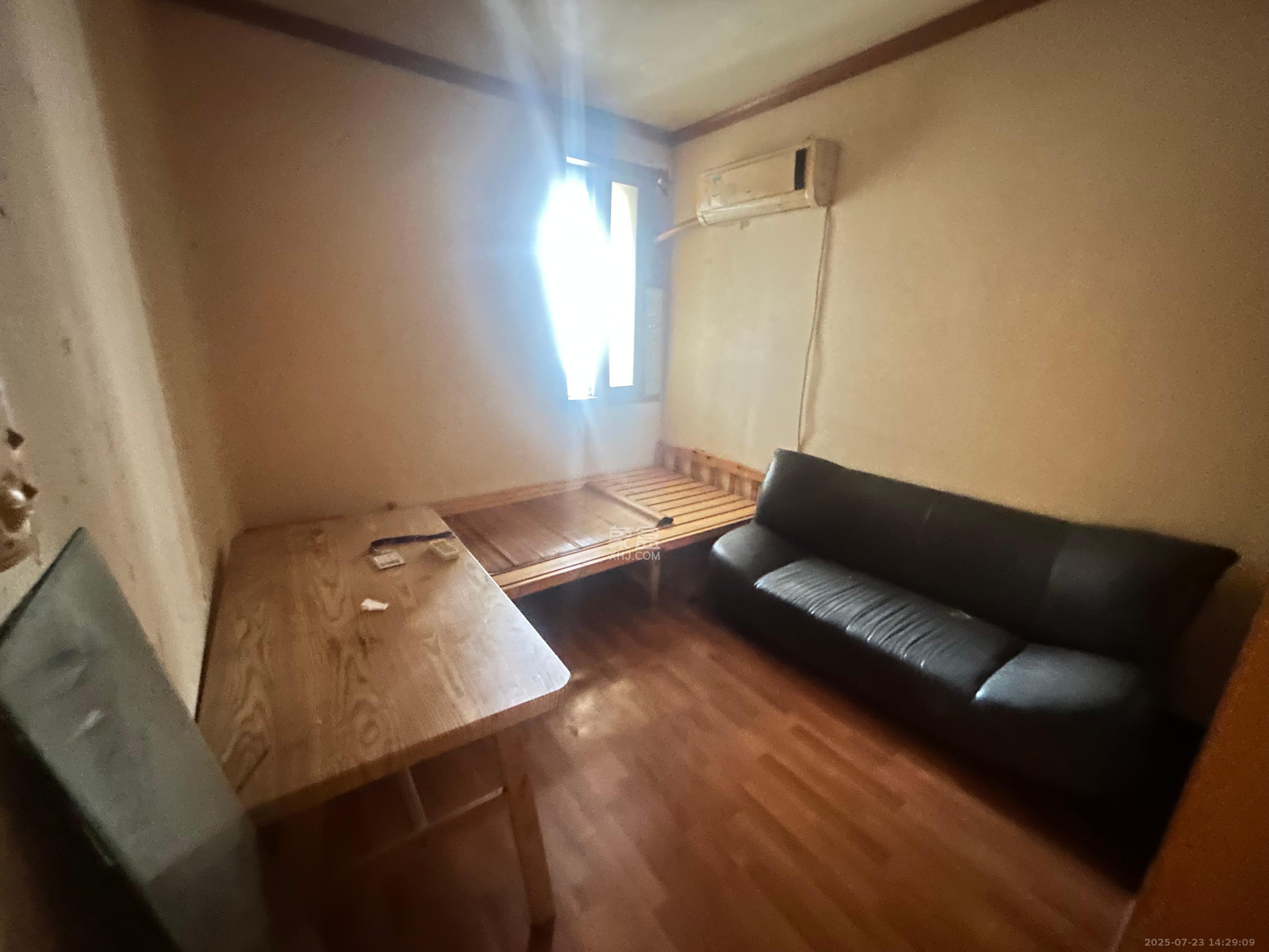 三湘小区 3室2厅2卫 1500.0元/月 三湘小区 3室2厅2卫 1500.0元/月室内图