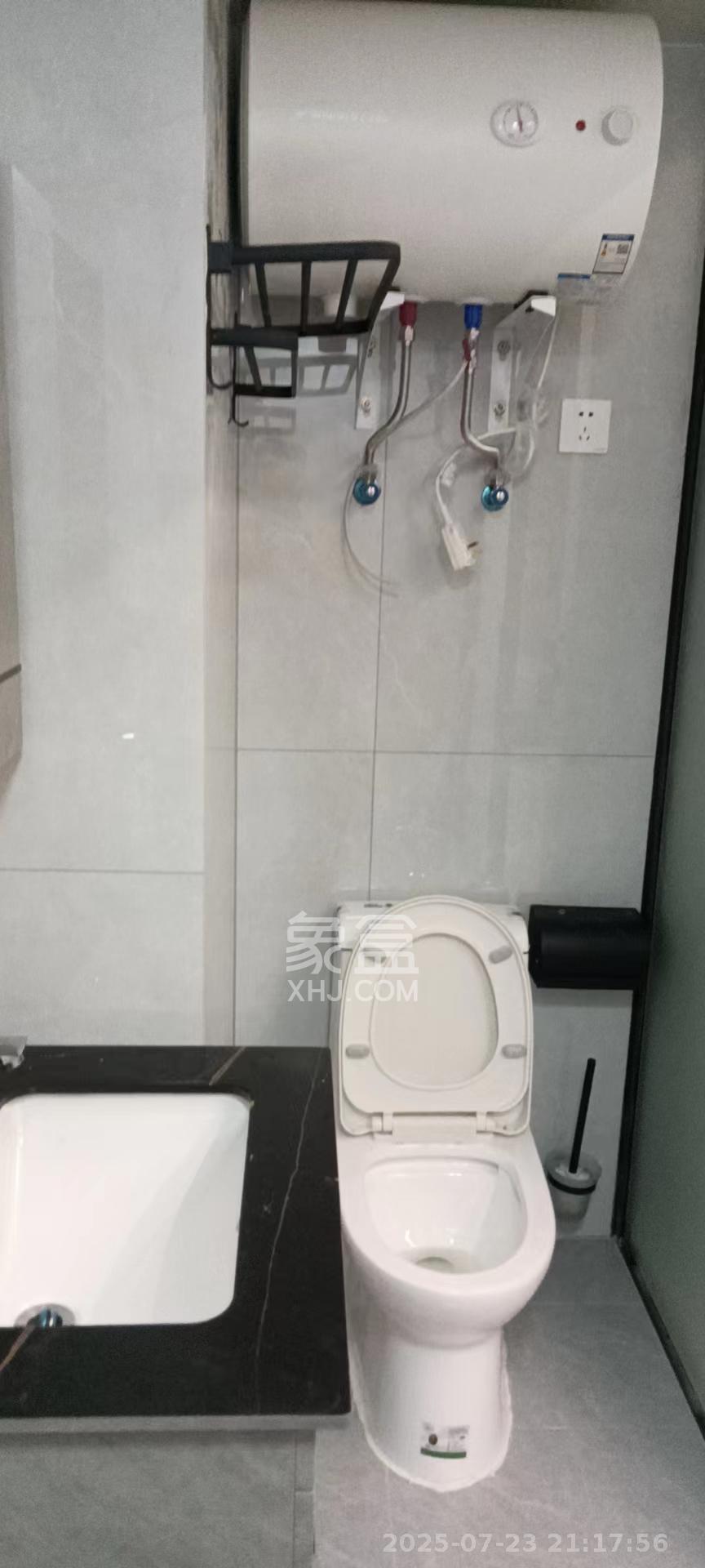 保利麓谷林语I区 1室1厅1卫 1600.0元/月 保利麓谷林语I区 1室1厅1卫 1600.0元/月室内图