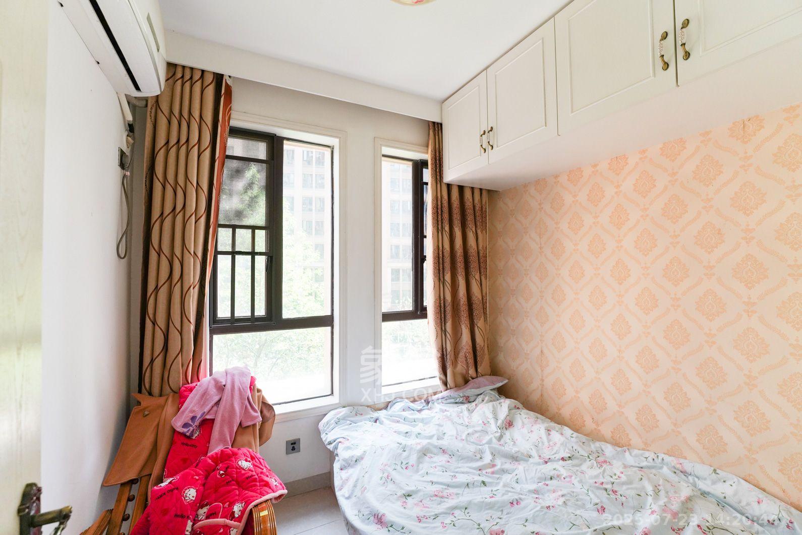 奥林匹克花园贡院三期 4室2厅2卫 2800.0元/月 奥林匹克花园贡院三期 4室2厅2卫 2800.0元/月室内图