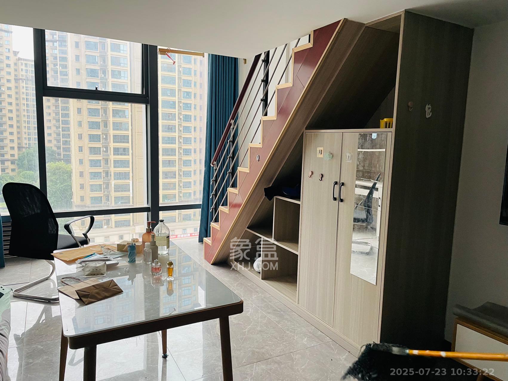 裕天国际商汇中心 1室1厅1卫 1550.0元/月 裕天国际商汇中心 1室1厅1卫 1550.0元/月室内图